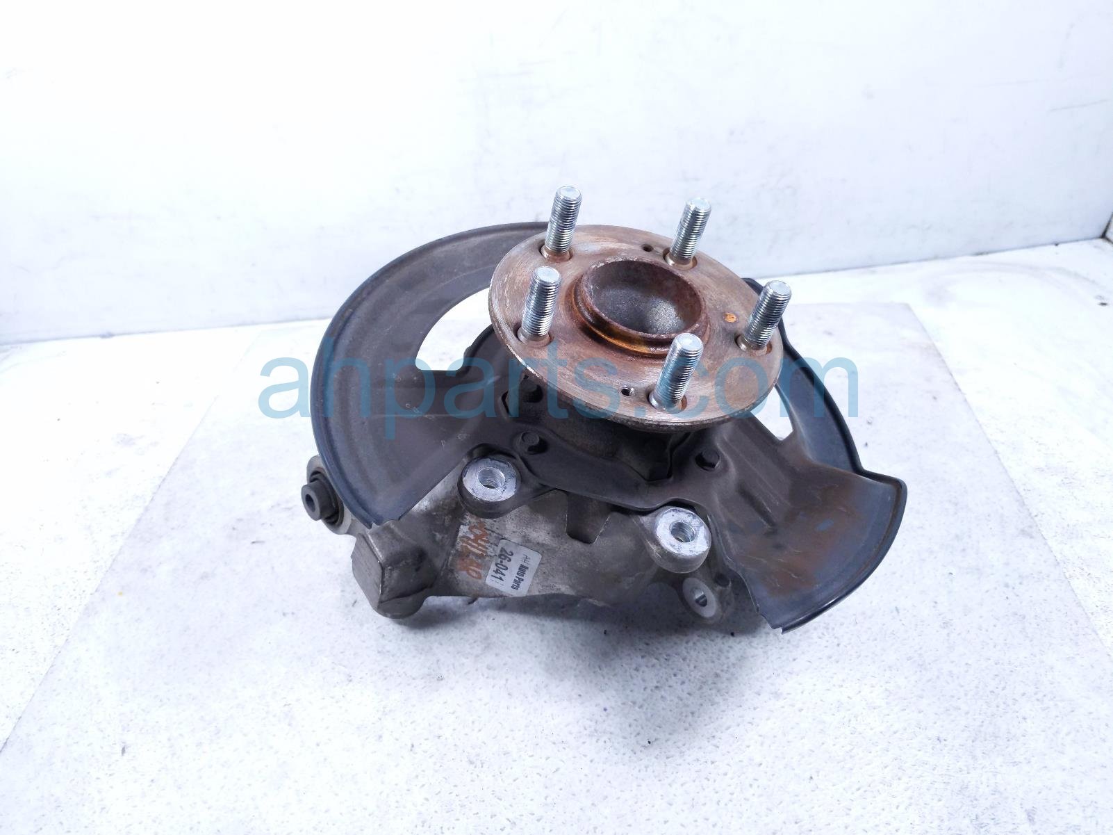 Honda RR/LH SPINDLE KNUCKLE HUB