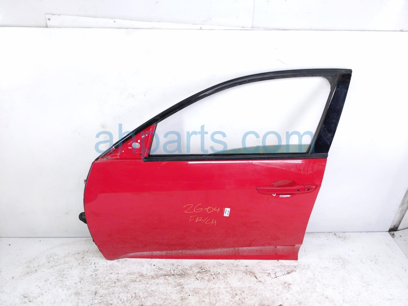Honda FR/LH DOOR - RED - NO MIRROR/TRIM