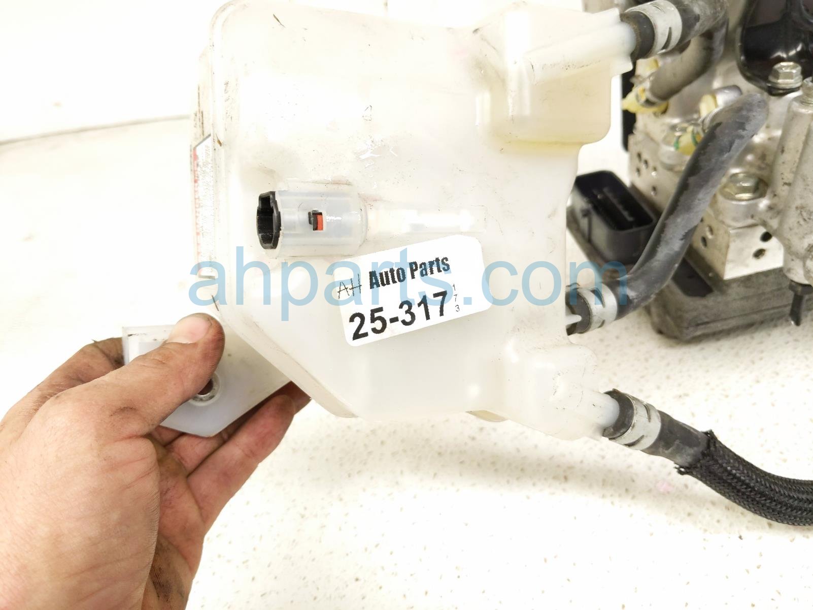 2019 Toyota Rav 4 (anti Lock Brake) Abs/vsa Pump Modulator Awd 47050 42190 Replacement 2019 Toyota Rav 4 (anti Lock Brake) Abs/vsa Pump Modulator Awd 47050 42190 Replacement thumbnail