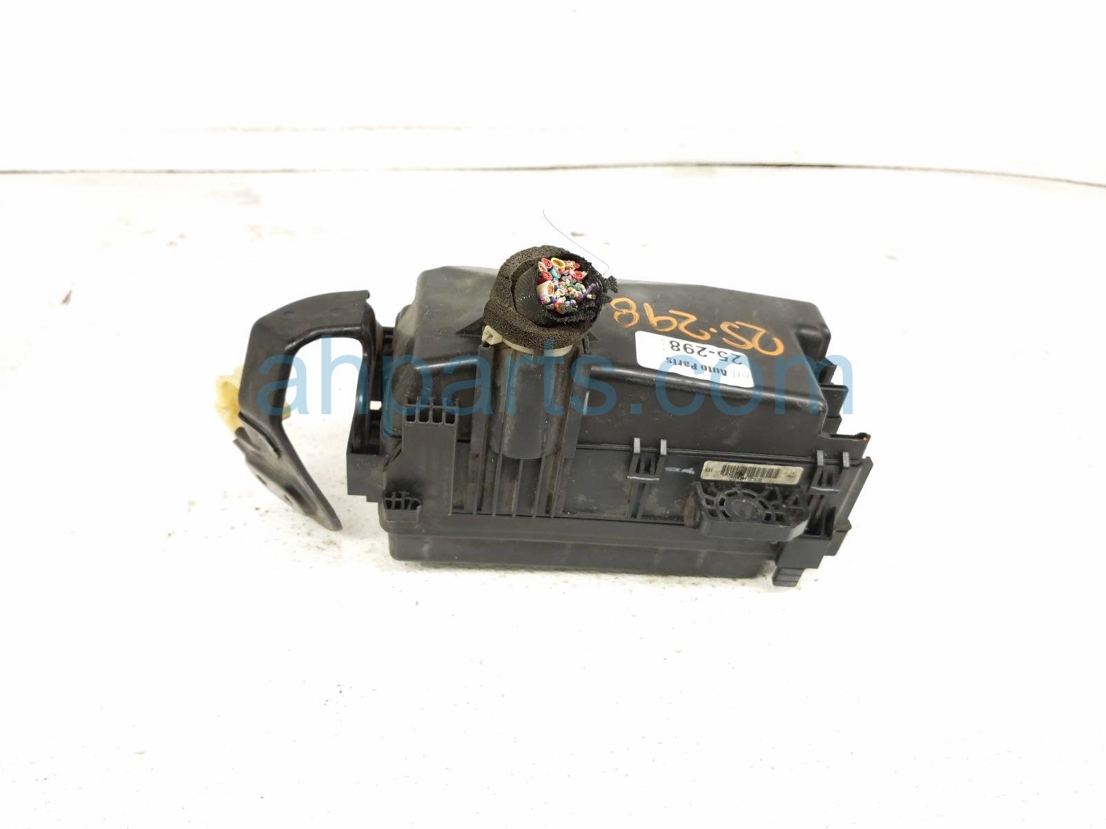 2013 Honda Accord Engine Room Fuse Box 2.4l Cpe 32200 T3L A30 Replacement 2013 Honda Accord Engine Room Fuse Box 2.4l Cpe 32200 T3L A30 Replacement thumbnail