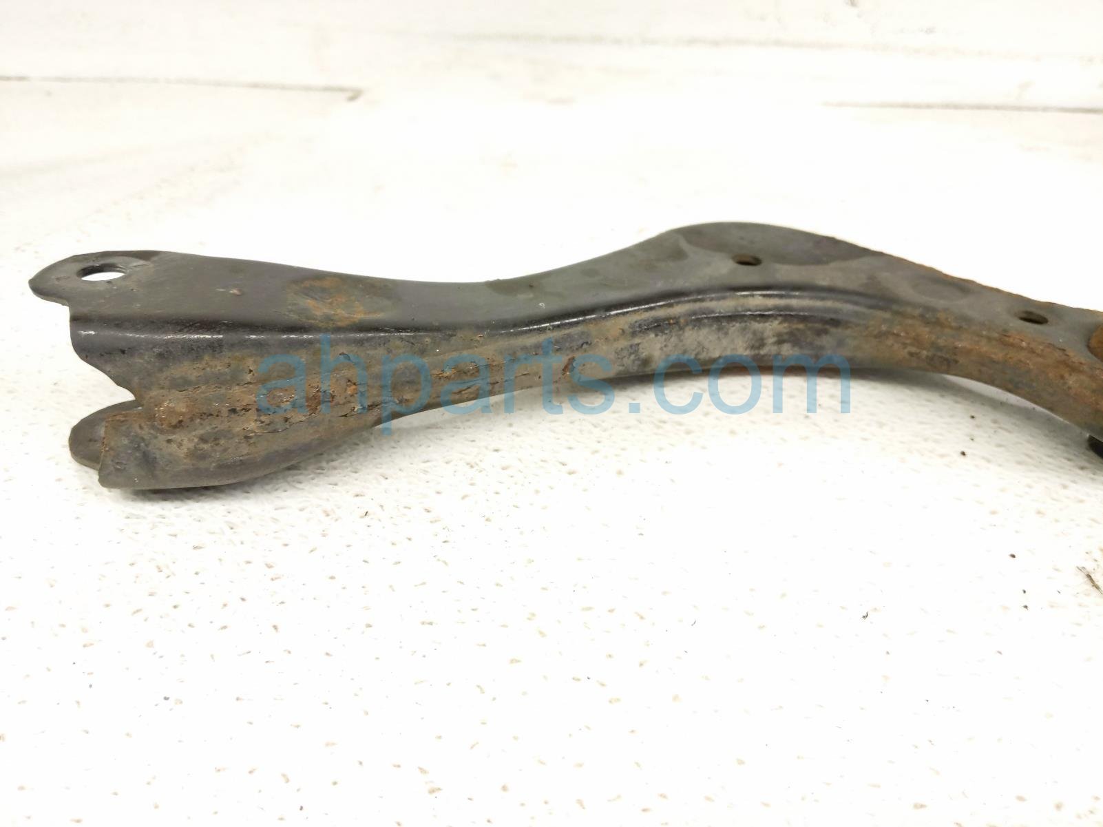 2019 Toyota Rav 4 Rear Passenger Upper Control Arm 48770 0R020 Replacement 2019 Toyota Rav 4 Rear Passenger Upper Control Arm 48770 0R020 Replacement thumbnail