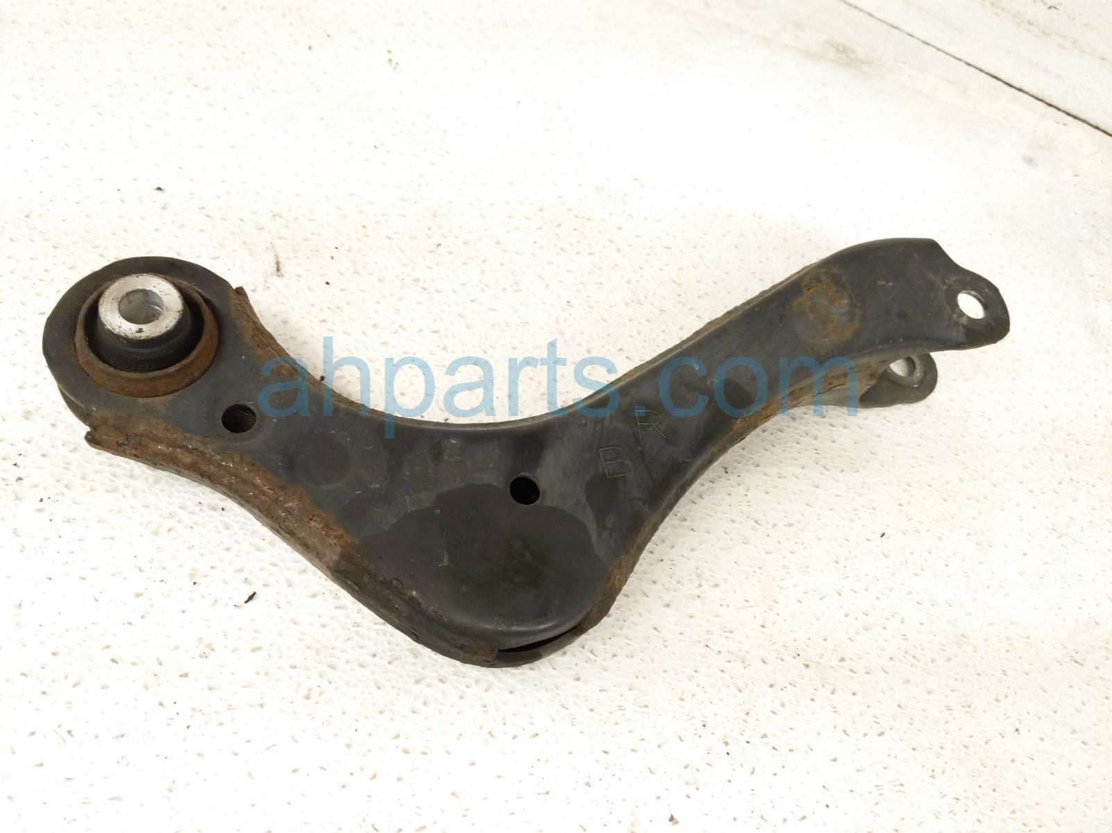 2019 Toyota Rav 4 Rear Passenger Upper Control Arm 48770 0R020 Replacement 2019 Toyota Rav 4 Rear Passenger Upper Control Arm 48770 0R020 Replacement thumbnail