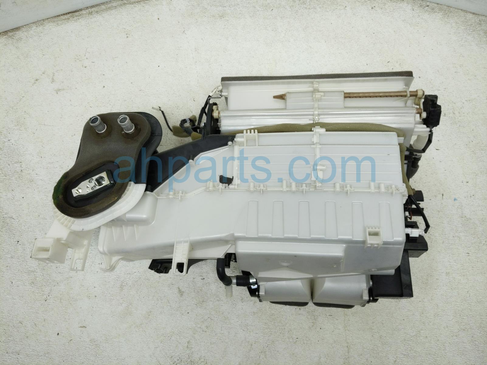 2018 Infiniti Qx80 Heater Core Front Hvac Evap Case Assy 27110 1LB3D Replacement 2018 Infiniti Qx80 Heater Core Front Hvac Evap Case Assy 27110 1LB3D Replacement thumbnail