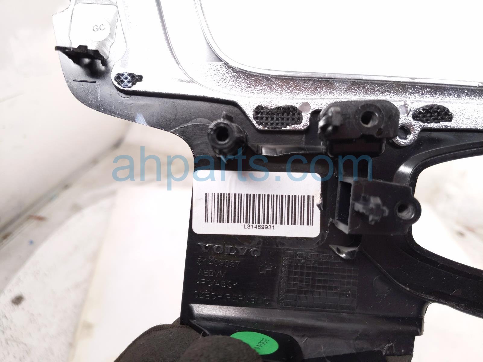 2023 Volvo Xc90 Center Console Shifter Bezel Blk 32206866 Replacement 2023 Volvo Xc90 Center Console Shifter Bezel Blk 32206866 Replacement thumbnail