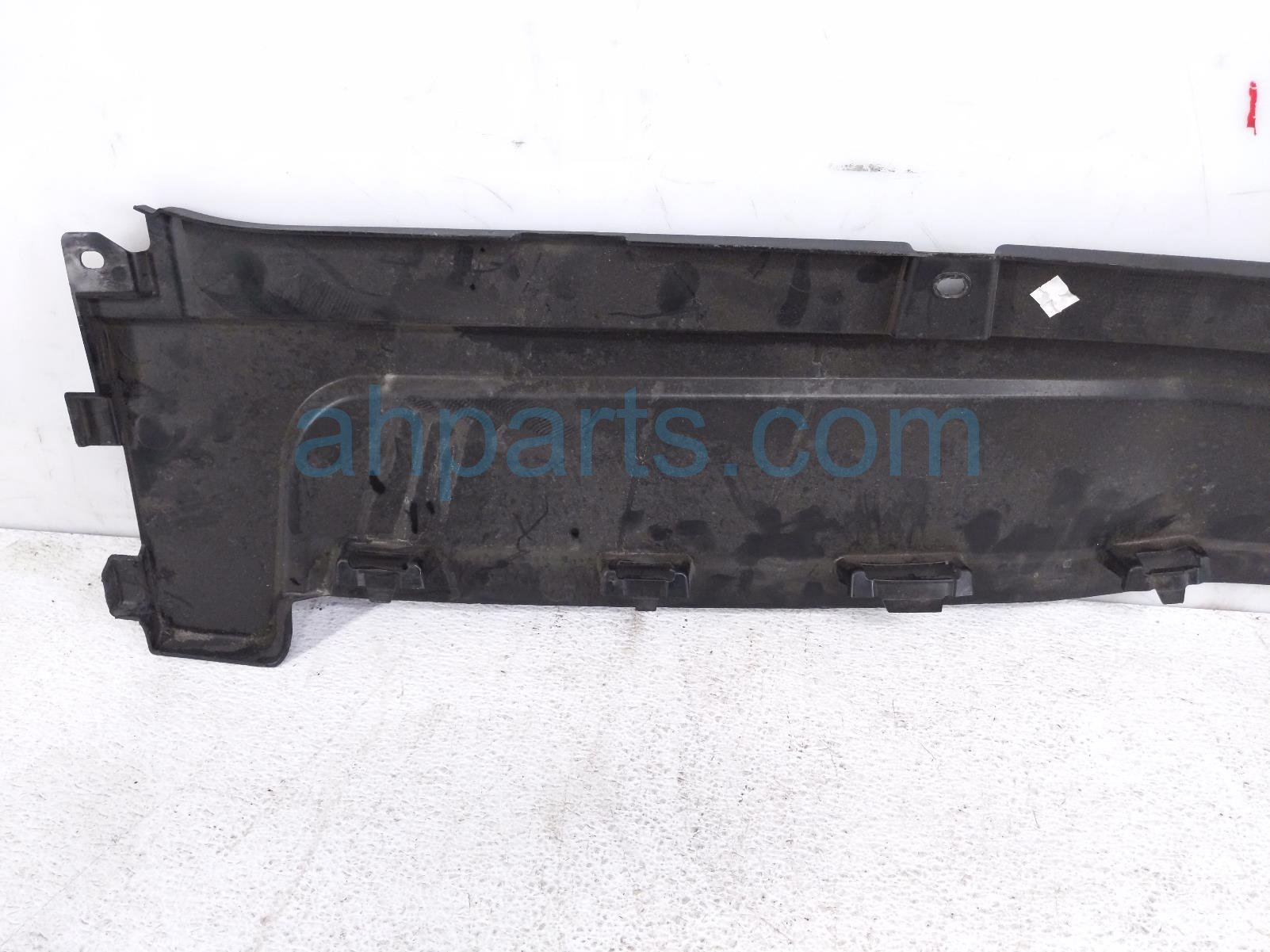 2023 Volvo Xc90 Front Upper Deflector 31383508 Replacement 2023 Volvo Xc90 Front Upper Deflector 31383508 Replacement thumbnail