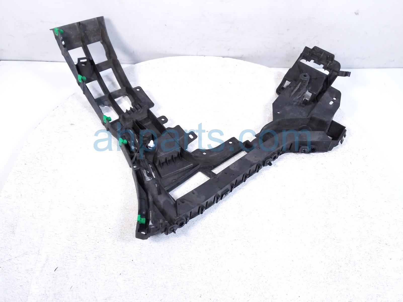 2023 Volvo Xc90 Rear Driver Bumper Side Mount Brkt 31663175 Replacement 2023 Volvo Xc90 Rear Driver Bumper Side Mount Brkt 31663175 Replacement thumbnail