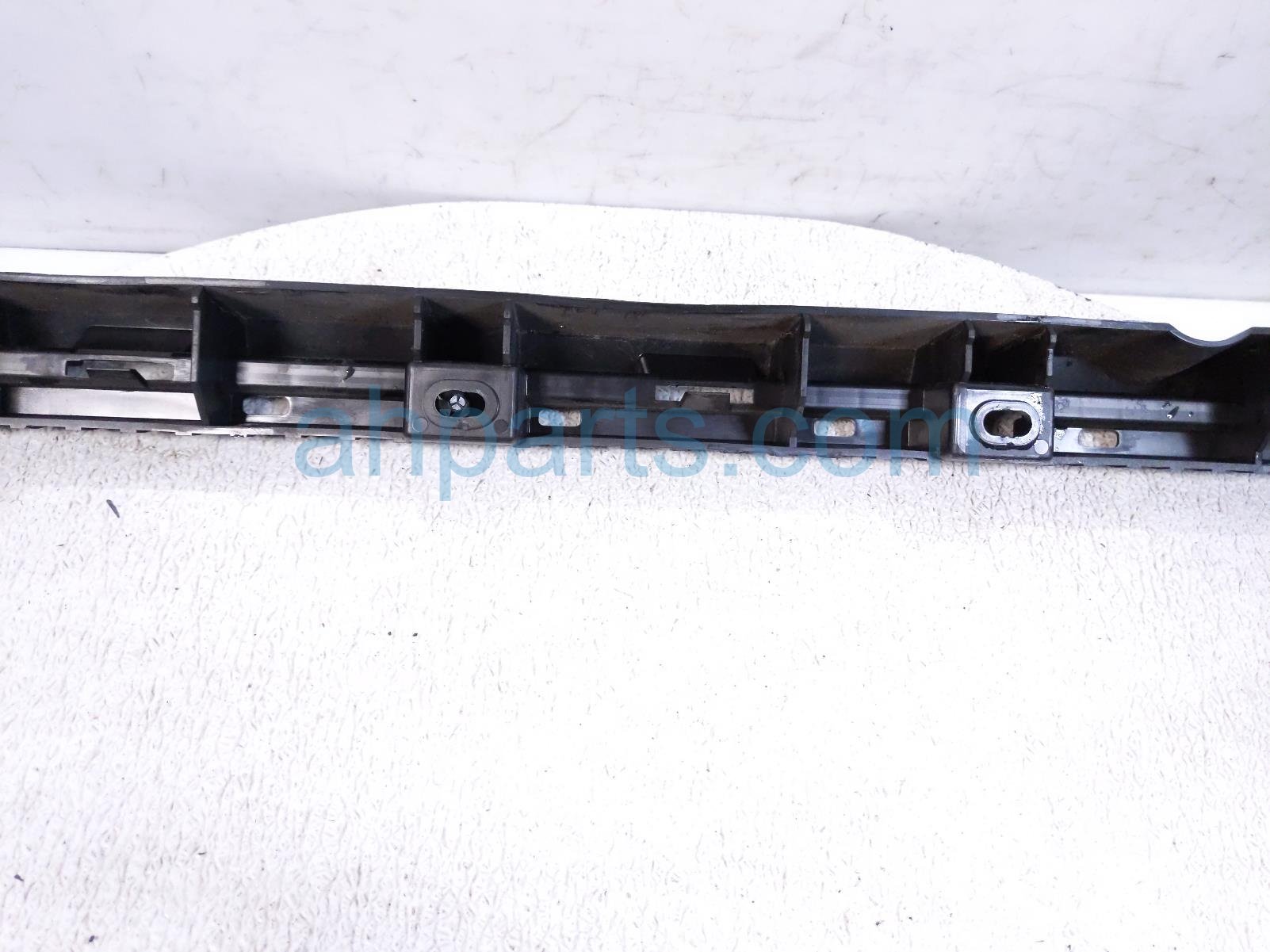 2023 Volvo Xc90 Front Driver Bumper Guide Bracket 32216523 Replacement 2023 Volvo Xc90 Front Driver Bumper Guide Bracket 32216523 Replacement thumbnail