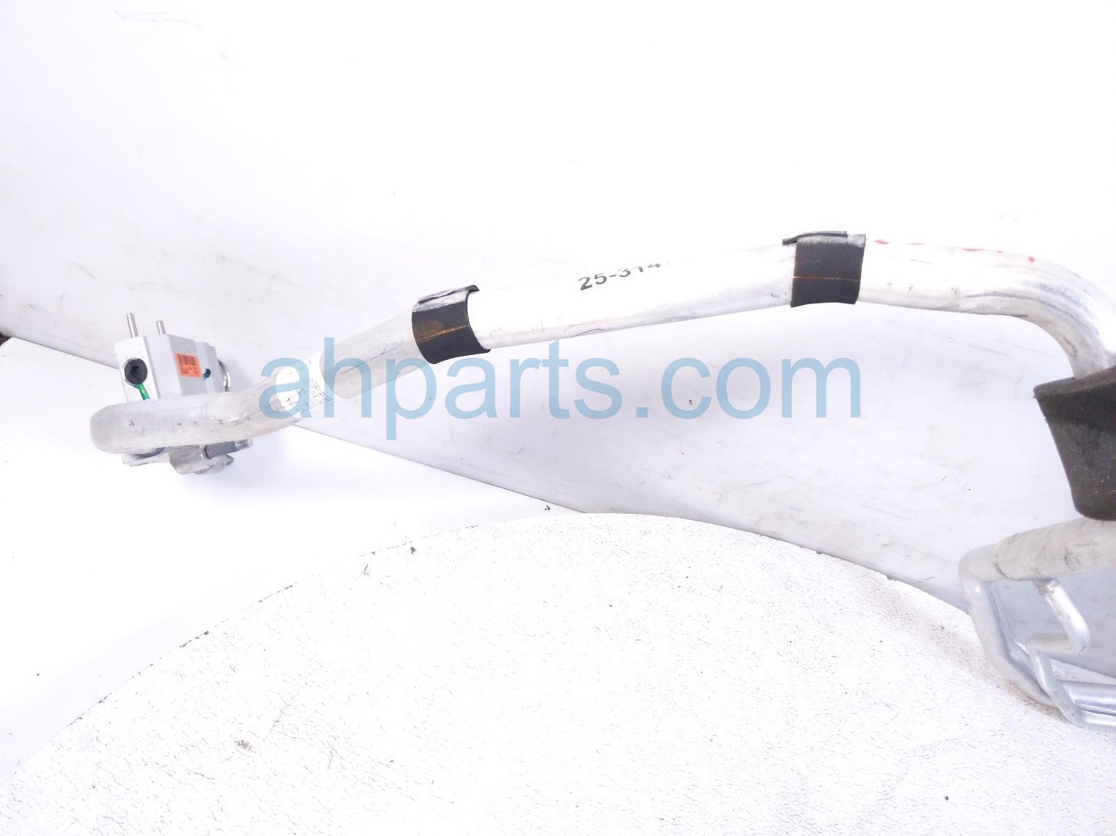 2023 Volvo Xc90 Ac Hose Line A/c Evaporator Pipe Hybrid 2.0l 32260834 Replacement 2023 Volvo Xc90 Ac Hose Line A/c Evaporator Pipe Hybrid 2.0l 32260834 Replacement thumbnail