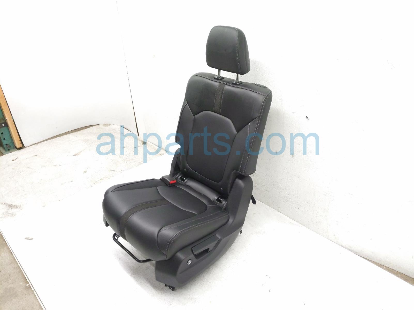 2025 Honda Pilot Rear / Back (2nd Row) 2nd Row Driver Seat Black Leather 81731 T90 A21ZB Replacement 2025 Honda Pilot Rear / Back (2nd Row) 2nd Row Driver Seat Black Leather 81731 T90 A21ZB Replacement thumbnail