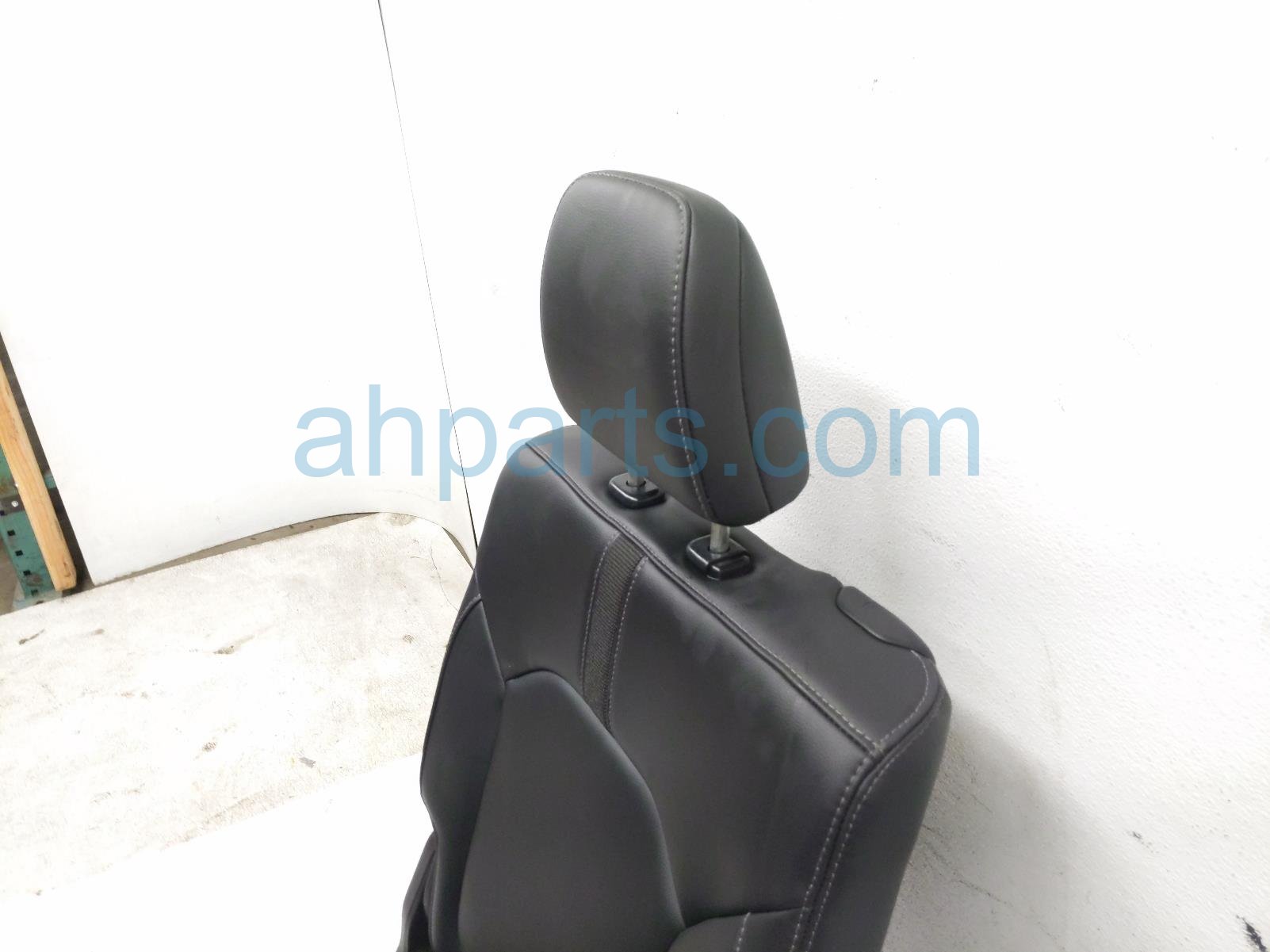 2025 Honda Pilot Rear / Back (2nd Row) 2nd Row Driver Seat Black Leather 81731 T90 A21ZB Replacement 2025 Honda Pilot Rear / Back (2nd Row) 2nd Row Driver Seat Black Leather 81731 T90 A21ZB Replacement thumbnail