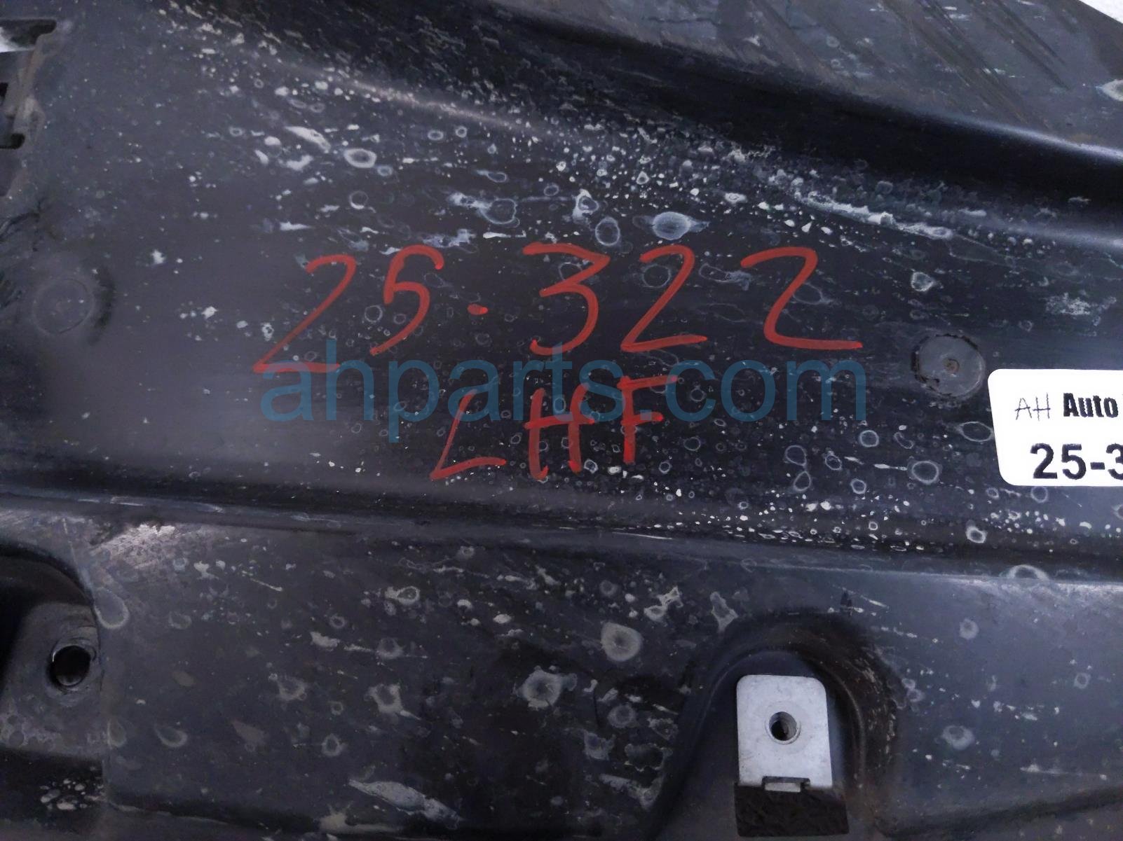 2021 Porsche Macan Front Left Under Engine Splash Shiel 95B 825 101 G 1E0 Replacement 2021 Porsche Macan Front Left Under Engine Splash Shiel 95B 825 101 G 1E0 Replacement thumbnail