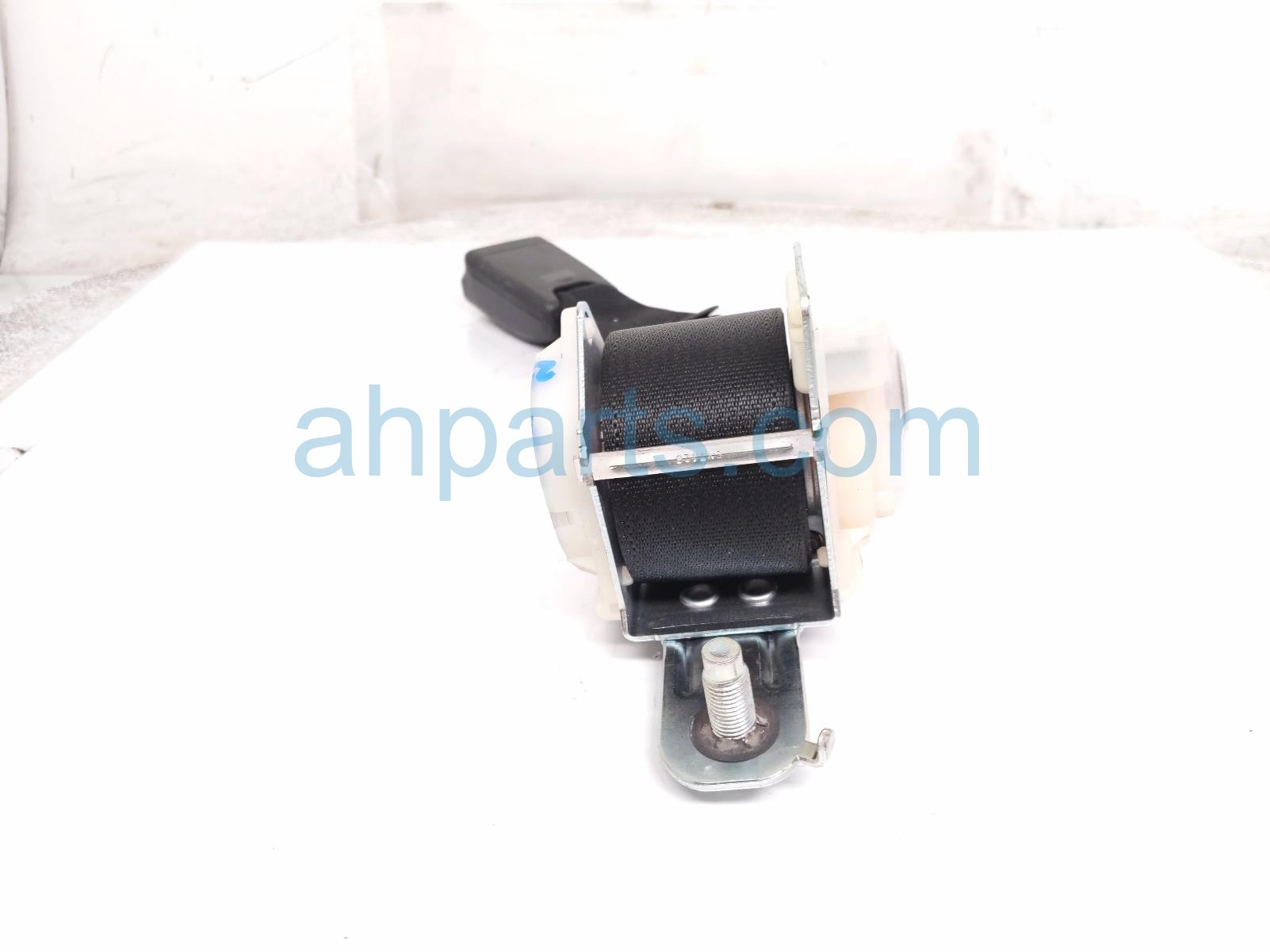 2017 Honda Civic Rear 2nd Row Mid Seat Belt Black Sdn 04826 TBA A01ZA Replacement 2017 Honda Civic Rear 2nd Row Mid Seat Belt Black Sdn 04826 TBA A01ZA Replacement thumbnail