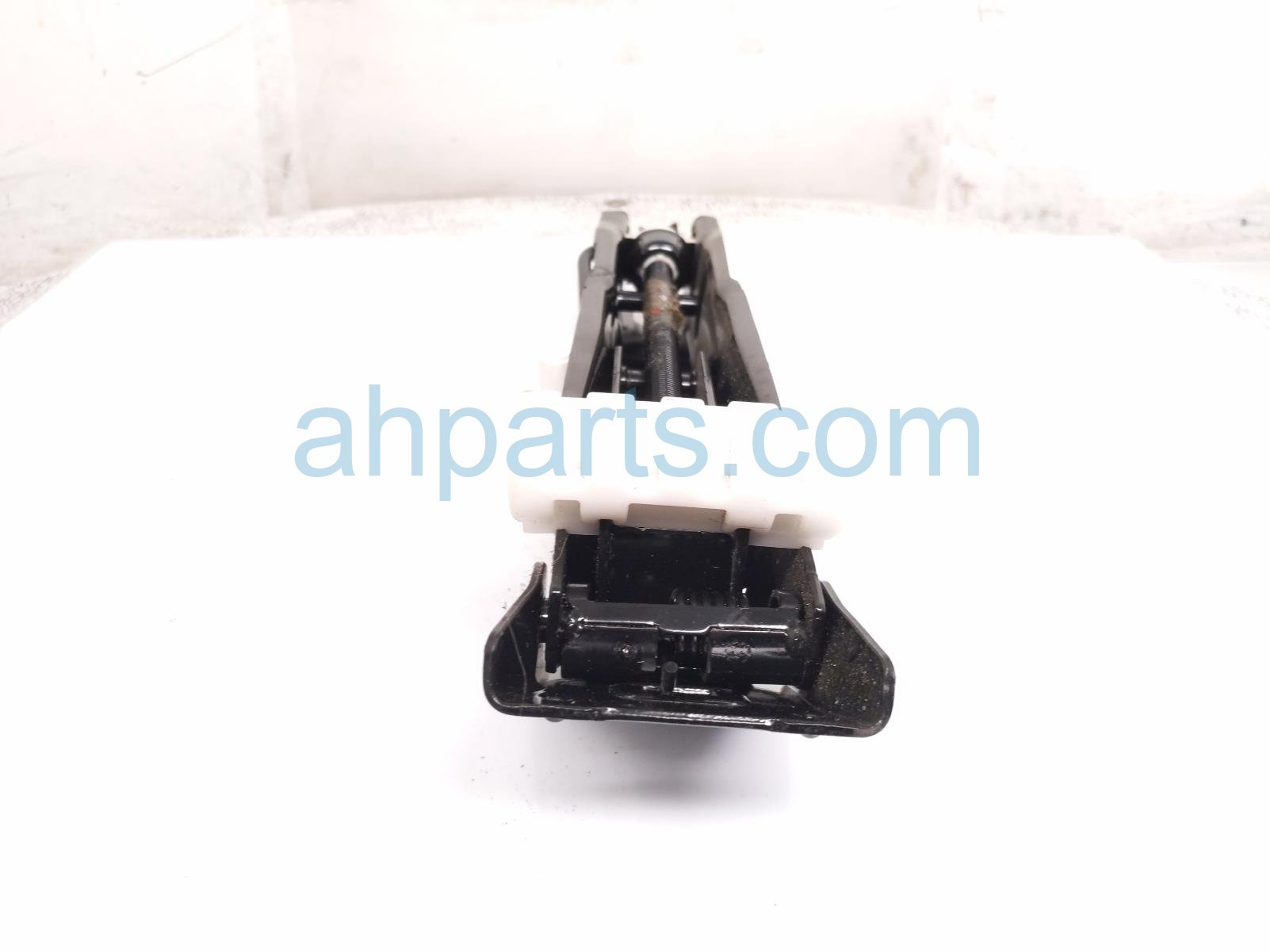 2014 Audi A6 Audi Jack / Scissor 4G0 011 031 L Replacement 2014 Audi A6 Audi Jack / Scissor 4G0 011 031 L Replacement thumbnail
