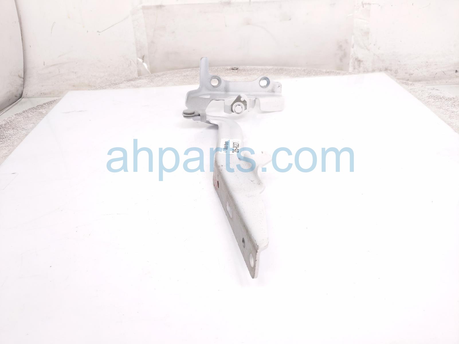 2025 Honda Pilot Driver Hood Hinge White 60170 T90 A00ZZ Replacement 2025 Honda Pilot Driver Hood Hinge White 60170 T90 A00ZZ Replacement thumbnail