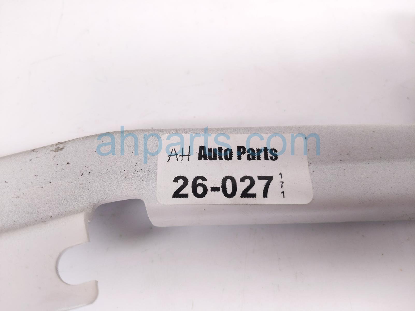 2025 Honda Pilot Driver Hood Hinge White 60170 T90 A00ZZ Replacement 2025 Honda Pilot Driver Hood Hinge White 60170 T90 A00ZZ Replacement thumbnail