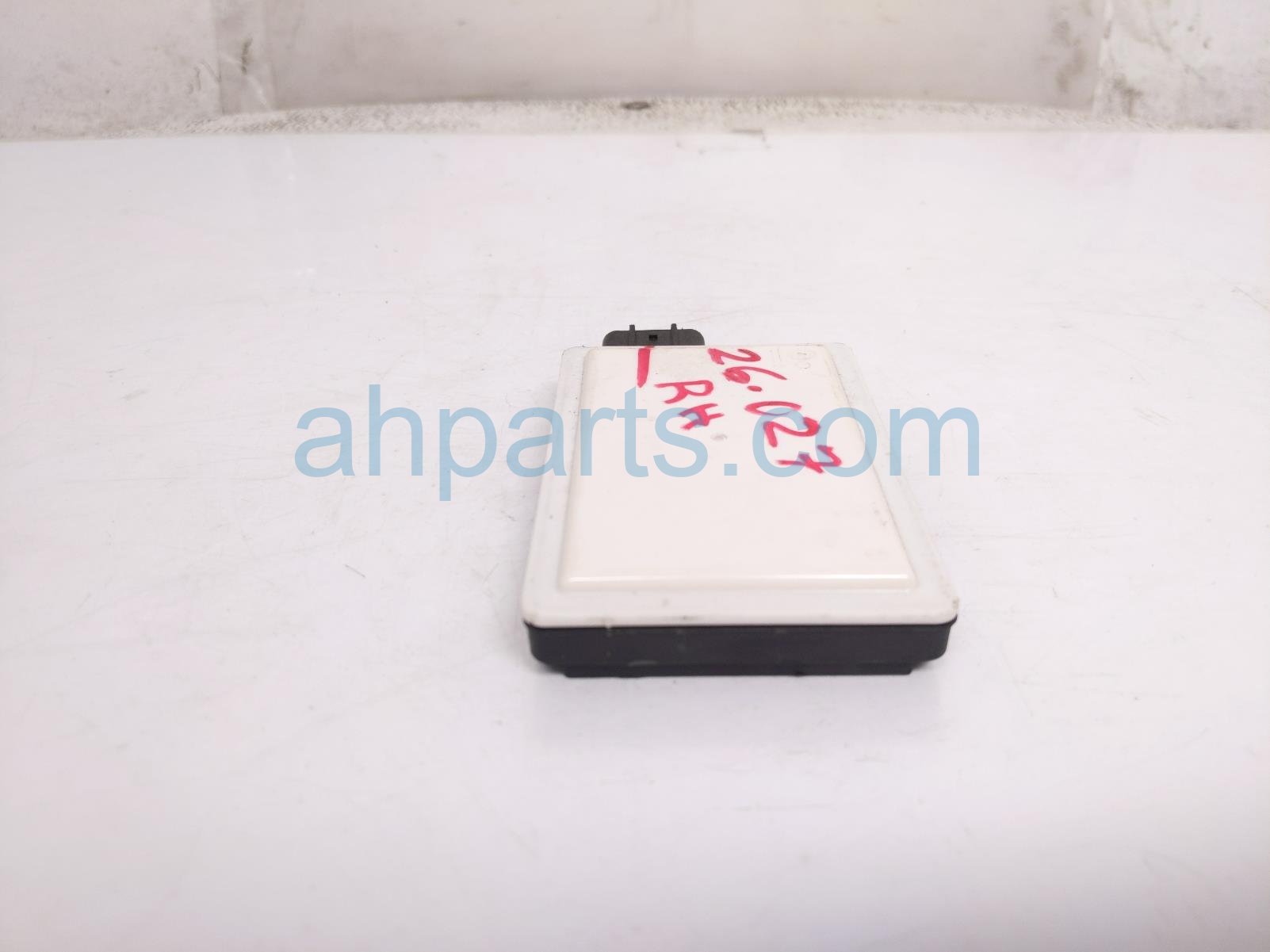 2025 Honda Pilot Rear Passenger Blind Spot Radar W/bracket 8S411 T90 A31 Replacement 2025 Honda Pilot Rear Passenger Blind Spot Radar W/bracket 8S411 T90 A31 Replacement thumbnail