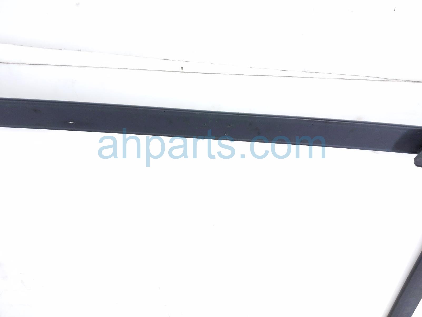 2018 Jeep Renegade Luggage Rack Driver & Passenger Roof Rails & Crossbar Blk 5VX95LXHAA Replacement 2018 Jeep Renegade Luggage Rack Driver & Passenger Roof Rails & Crossbar Blk 5VX95LXHAA Replacement thumbnail