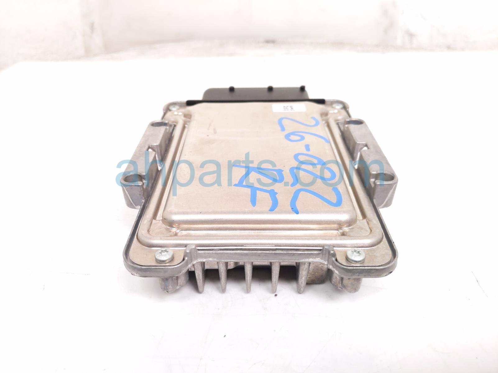 2018 Jeep Renegade Awd Transfer Case Module 68423109AA Replacement 2018 Jeep Renegade Awd Transfer Case Module 68423109AA Replacement thumbnail