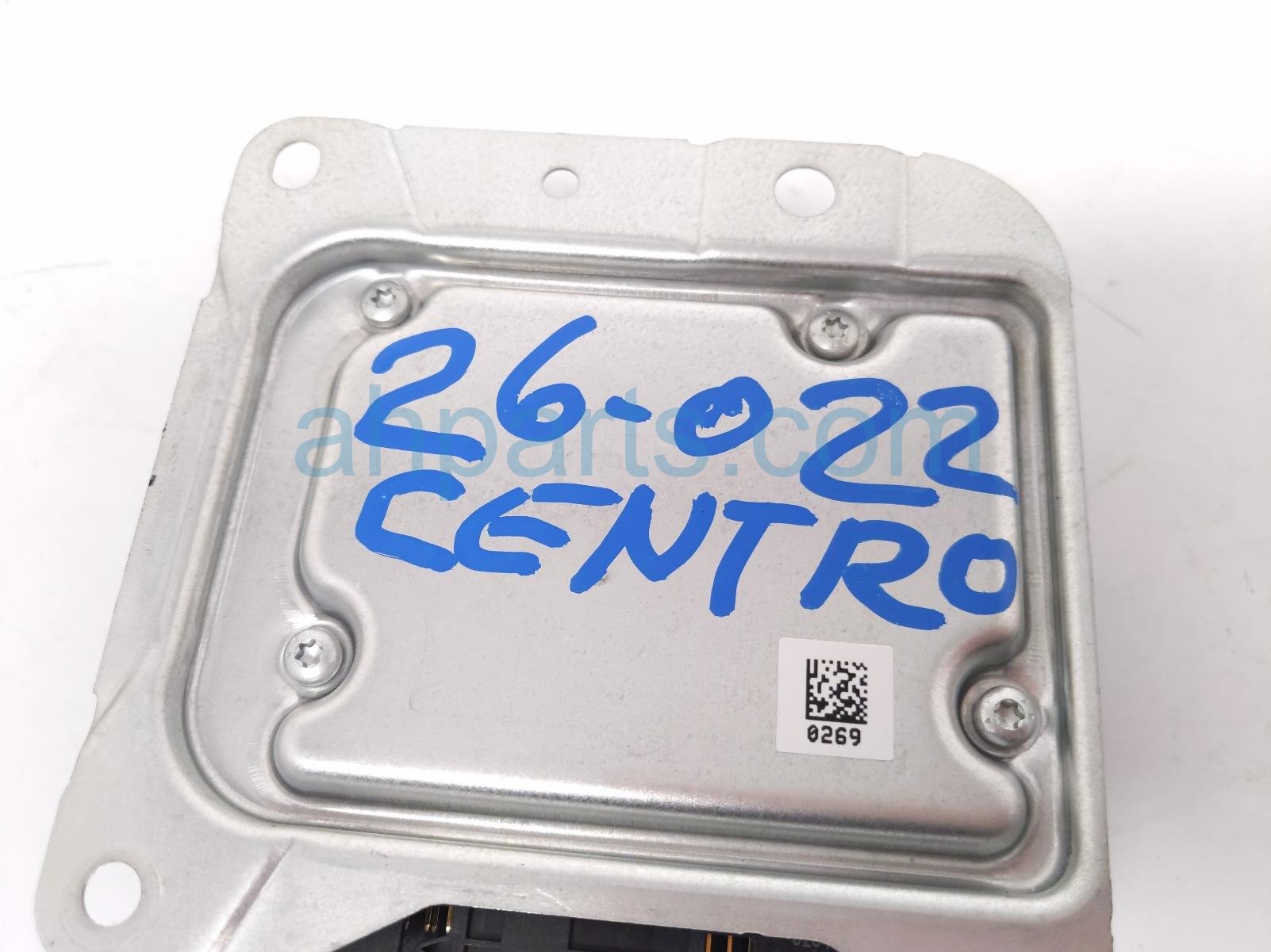 2018 Jeep Renegade Srs Air Bag Module Center 68256081AB Replacement 2018 Jeep Renegade Srs Air Bag Module Center 68256081AB Replacement thumbnail