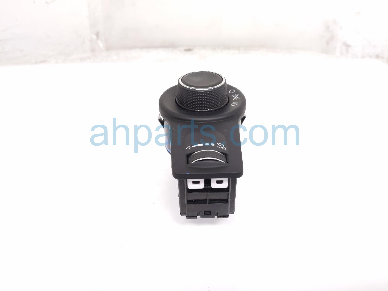 2018 Jeep Renegade Headlamp Switch (on Dash) 07356582990 Replacement 2018 Jeep Renegade Headlamp Switch (on Dash) 07356582990 Replacement thumbnail