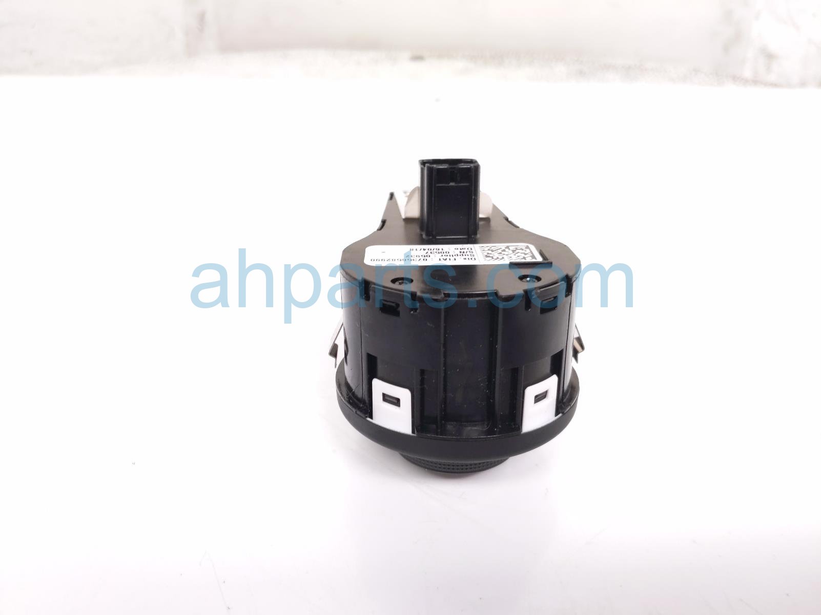 2018 Jeep Renegade Headlamp Switch (on Dash) 07356582990 Replacement 2018 Jeep Renegade Headlamp Switch (on Dash) 07356582990 Replacement thumbnail