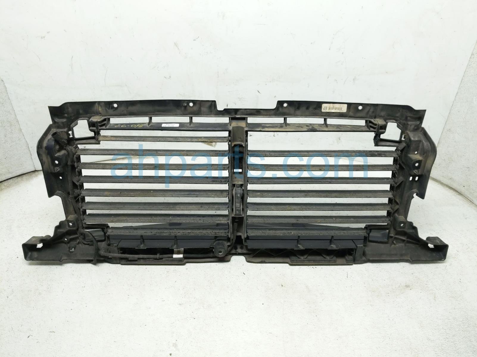 2024 Chevy Silverado 1500 Upper Grille Air Shutter 2.7t 4x2 85819925 Replacement 2024 Chevy Silverado 1500 Upper Grille Air Shutter 2.7t 4x2 85819925 Replacement thumbnail
