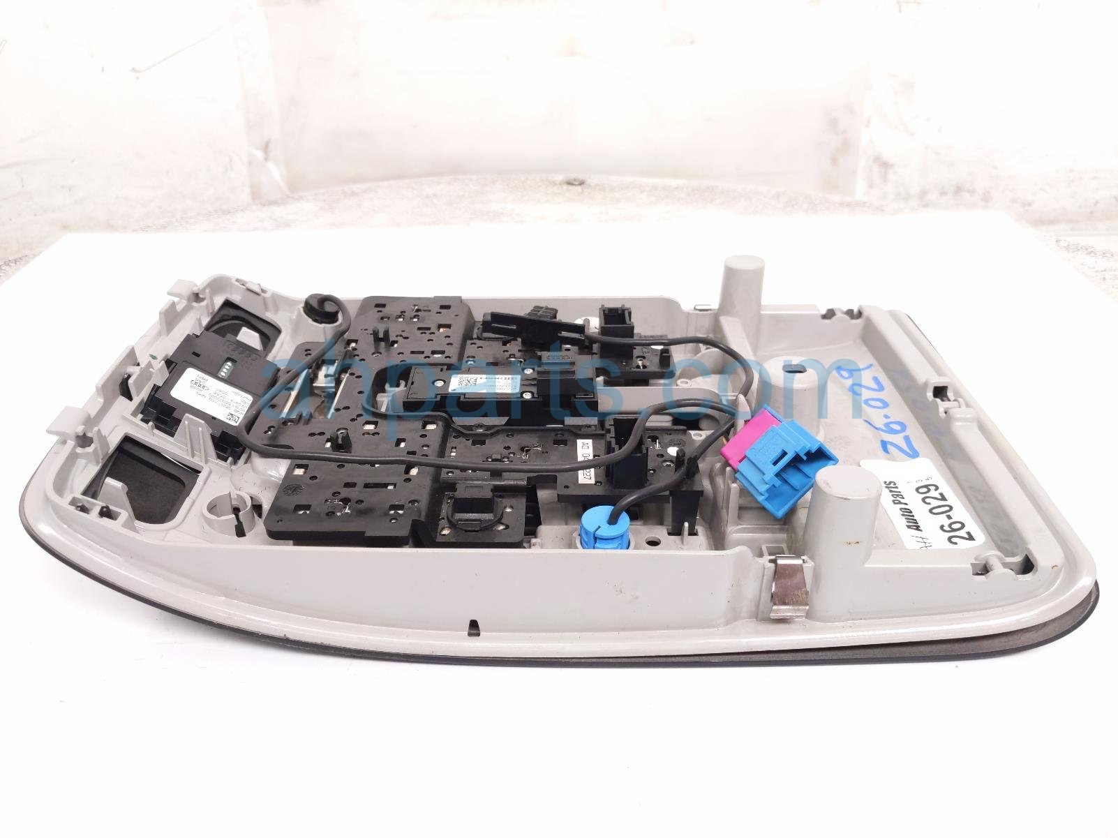 2014 Audi A6 Audi Overhead Console / Map Light Black 4G0 947 135 G 6PS Replacement 2014 Audi A6 Audi Overhead Console / Map Light Black 4G0 947 135 G 6PS Replacement thumbnail