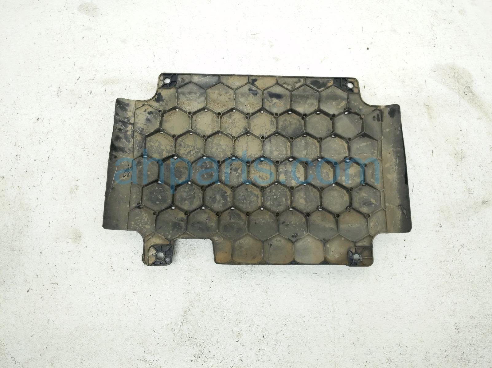 2024 Chevy Silverado 1500 Under Engine Cover Splash Shield 23385003 Replacement 2024 Chevy Silverado 1500 Under Engine Cover Splash Shield 23385003 Replacement thumbnail