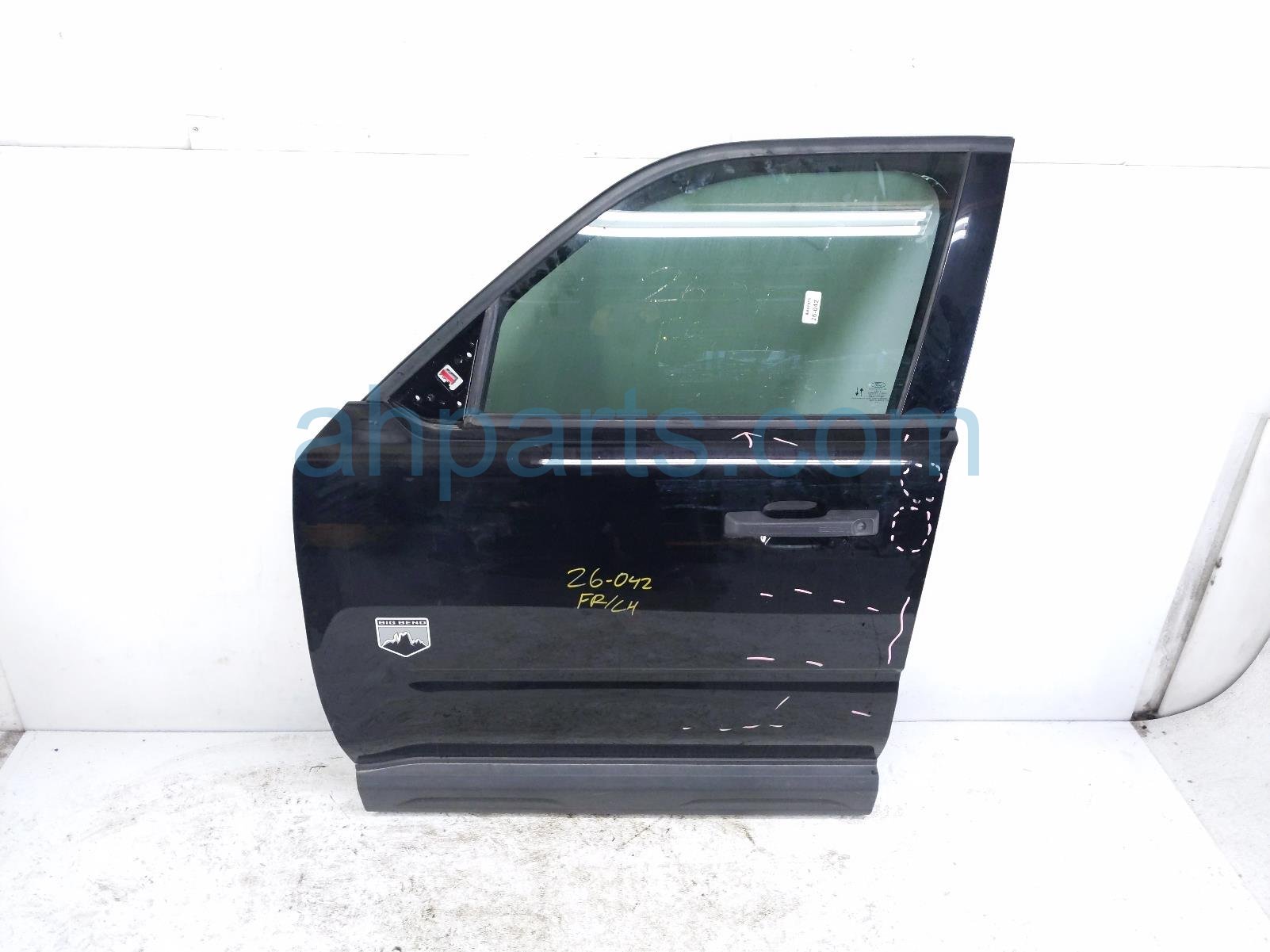 Ford FR/LH DOOR - BLACK - NO MIRROR/TRIM*