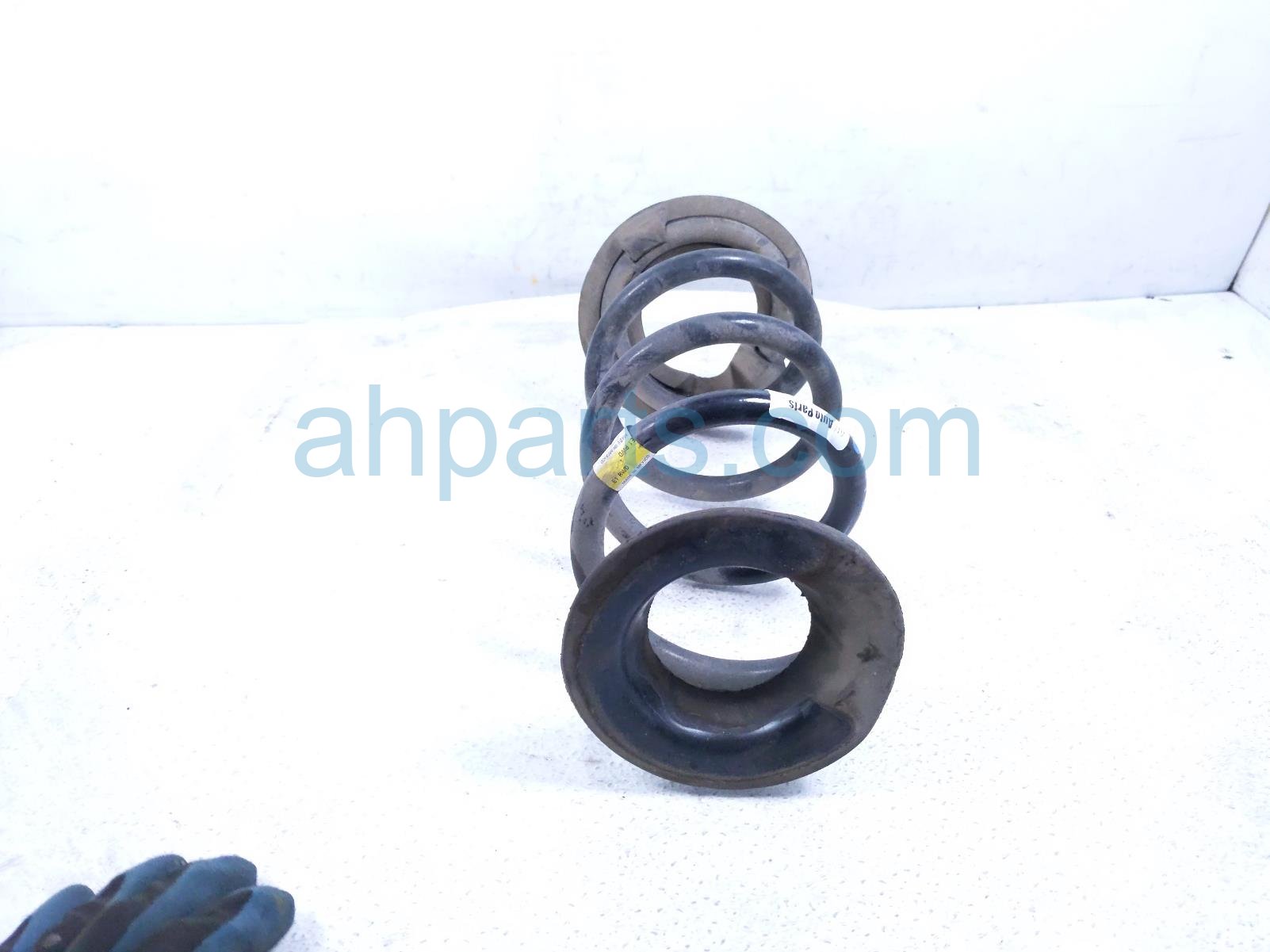 2019 Tesla Tesla 3 Strut / / Shock Absorber Rear Driver Coil Spring Rwd 1044472 00 G Replacement 2019 Tesla Tesla 3 Strut / / Shock Absorber Rear Driver Coil Spring Rwd 1044472 00 G Replacement thumbnail
