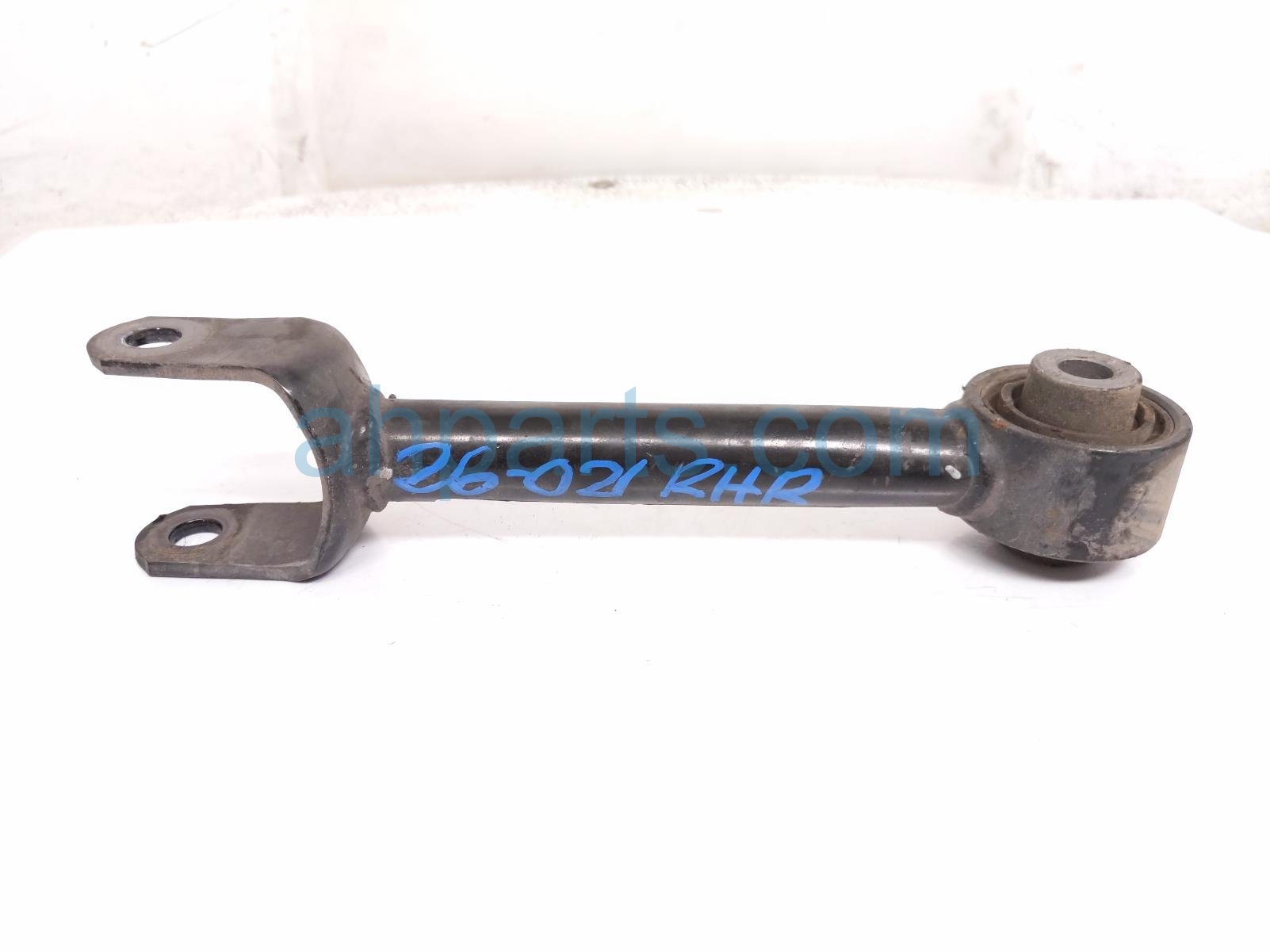 2019 Tesla Tesla 3 Rear Passenger Lower Control Arm 1044431 00 G Replacement 2019 Tesla Tesla 3 Rear Passenger Lower Control Arm 1044431 00 G Replacement thumbnail