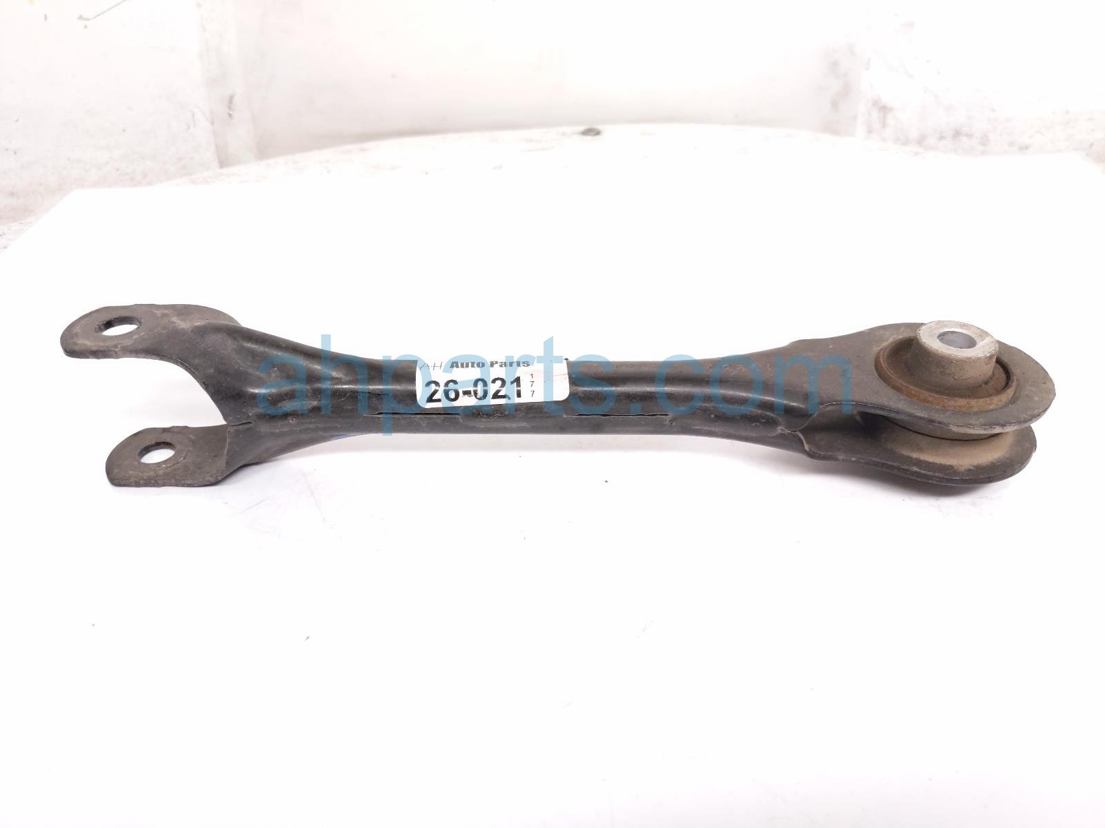 Tesla RR/RH TOE LINK LOWER CONTROL ARM Tesla RR/RH TOE LINK LOWER CONTROL ARM