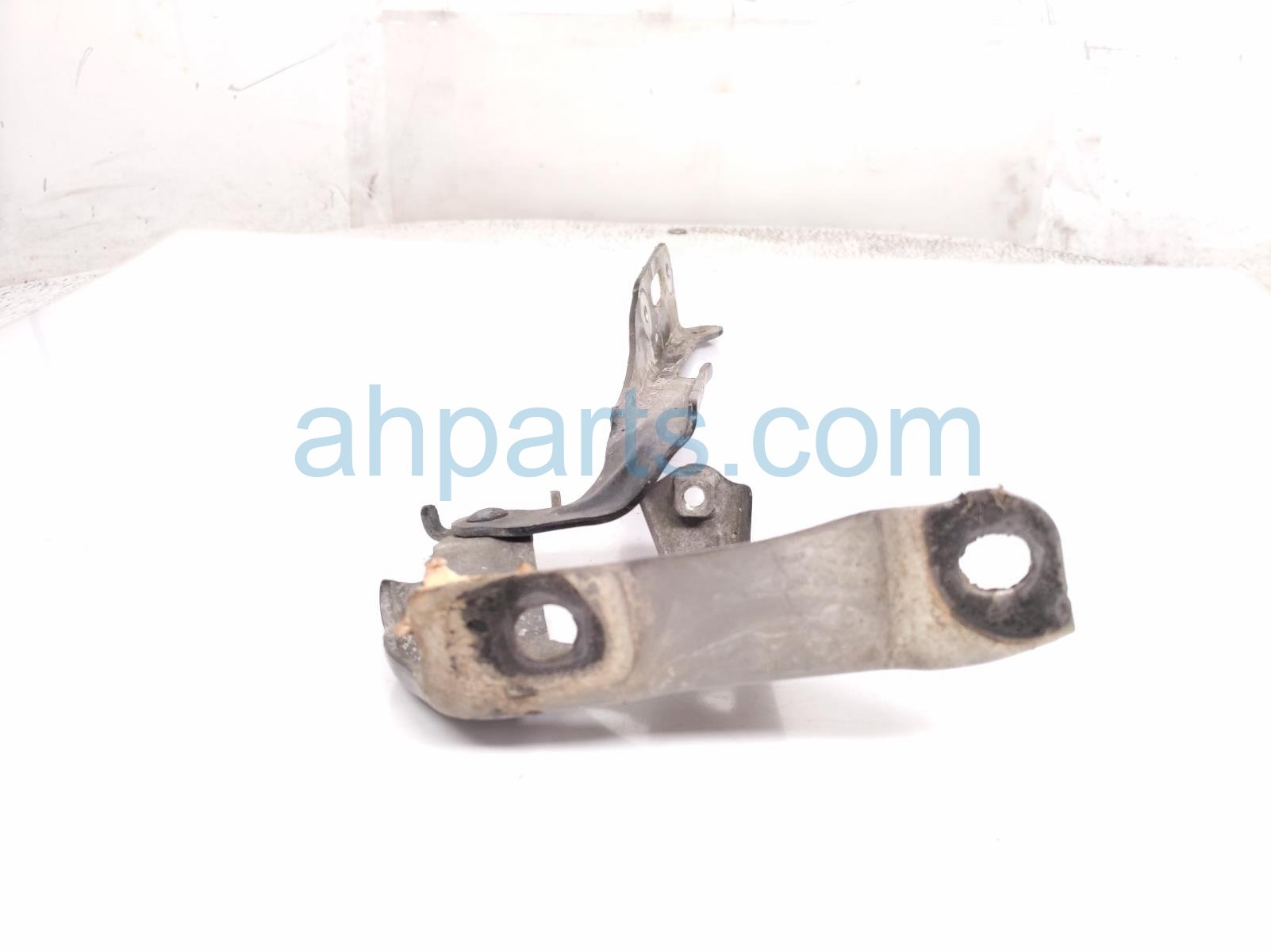 2017 Honda Civic Driver Hood Hinge Black 60170 TBA A00ZZ Replacement 2017 Honda Civic Driver Hood Hinge Black 60170 TBA A00ZZ Replacement thumbnail