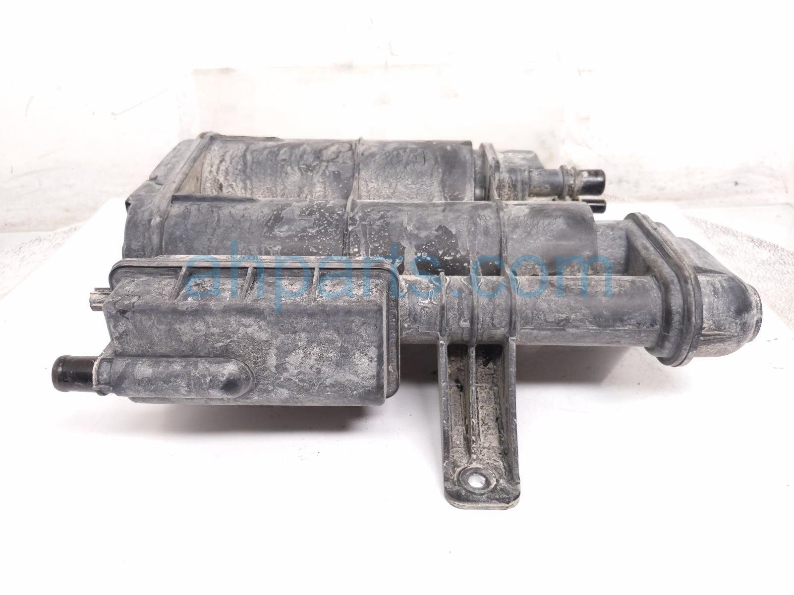 2017 Honda Civic Fuel Vapor Charcoal Canister 2.0l 17011 TBA L01 Replacement 2017 Honda Civic Fuel Vapor Charcoal Canister 2.0l 17011 TBA L01 Replacement thumbnail