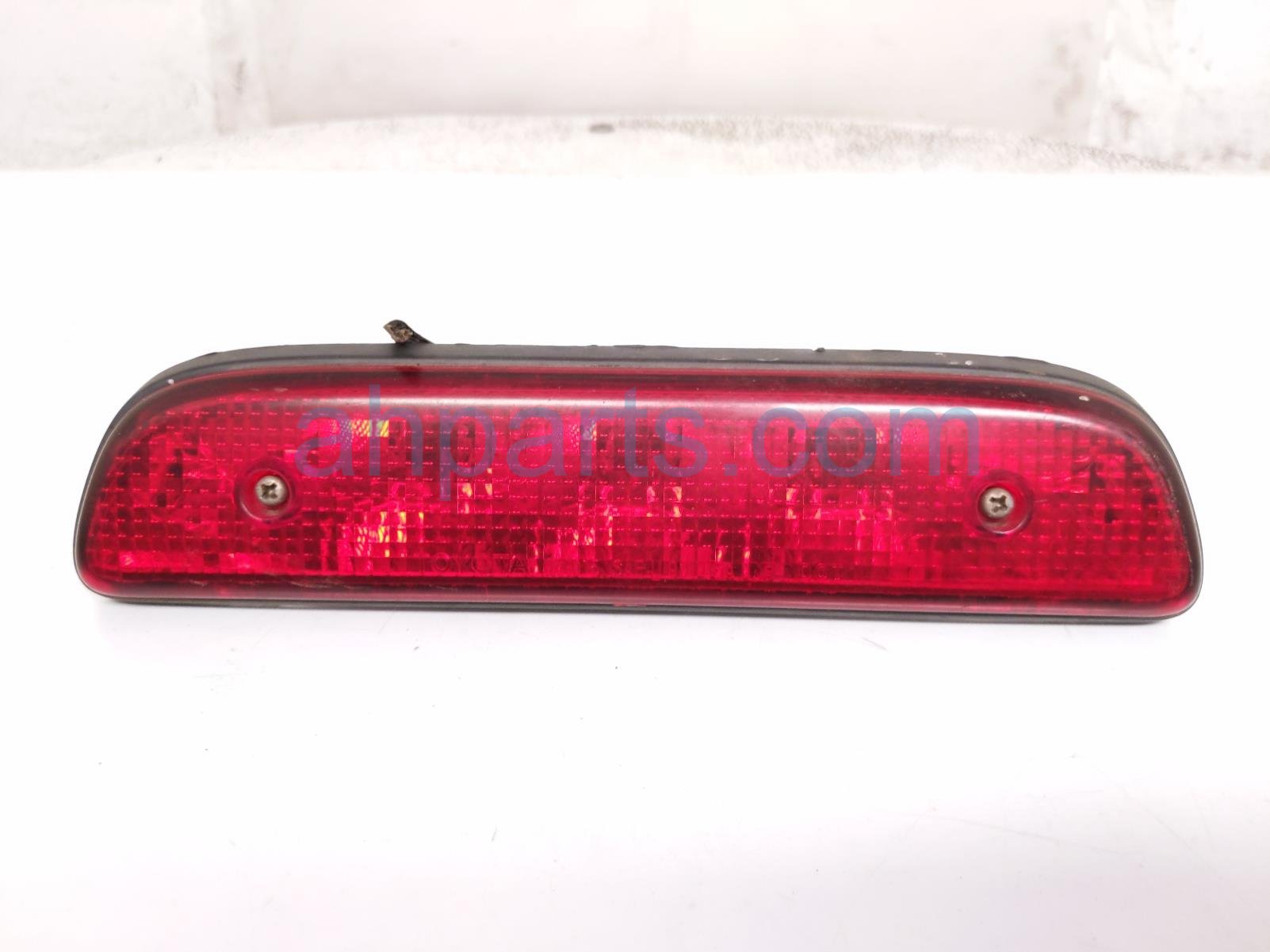 Toyota HIGH MOUNTED THIRD BRAKE LIGHT