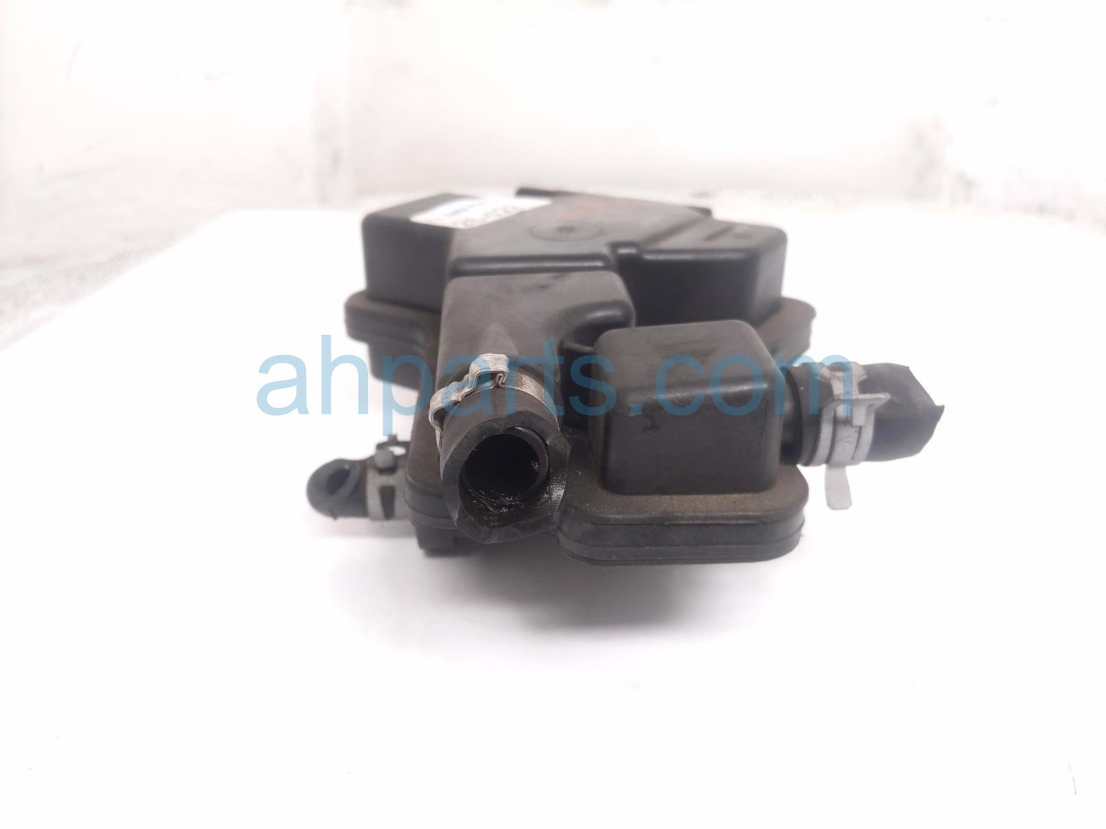 2018 Jeep Renegade Engine Oil Separator 1.4t 68493478AA Replacement 2018 Jeep Renegade Engine Oil Separator 1.4t 68493478AA Replacement thumbnail