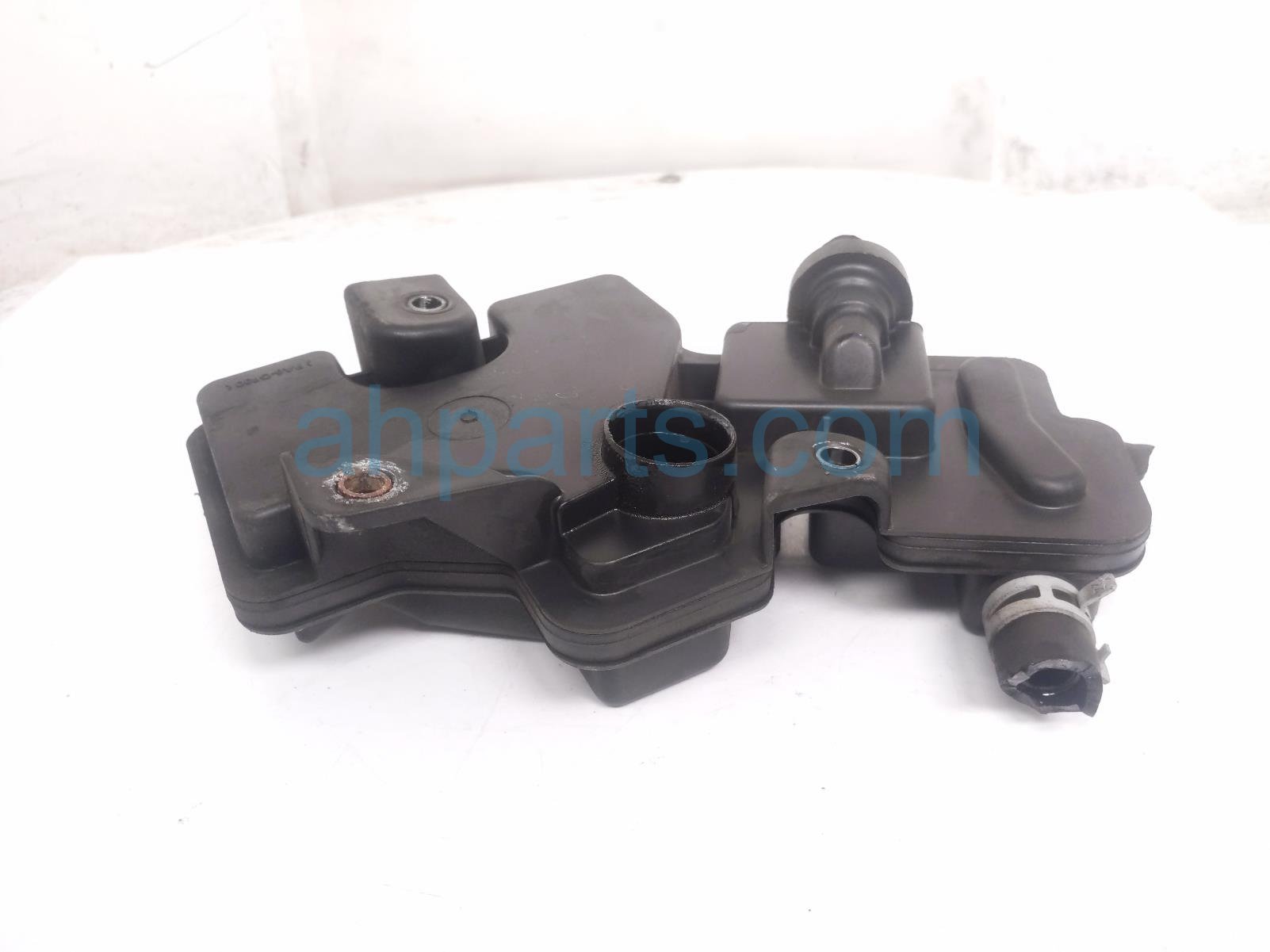 2018 Jeep Renegade Engine Oil Separator 1.4t 68493478AA Replacement 2018 Jeep Renegade Engine Oil Separator 1.4t 68493478AA Replacement thumbnail