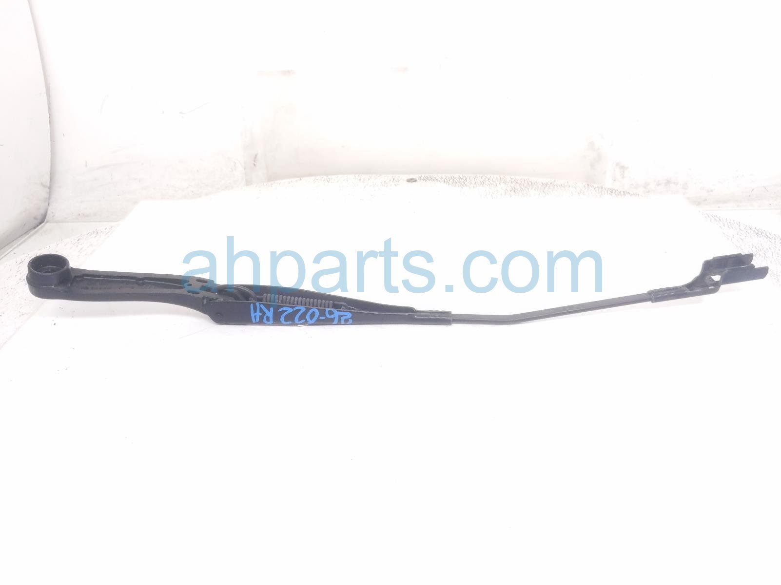 2018 Jeep Renegade Passenger Windshield Wiper Arm 68256583AA Replacement 2018 Jeep Renegade Passenger Windshield Wiper Arm 68256583AA Replacement thumbnail