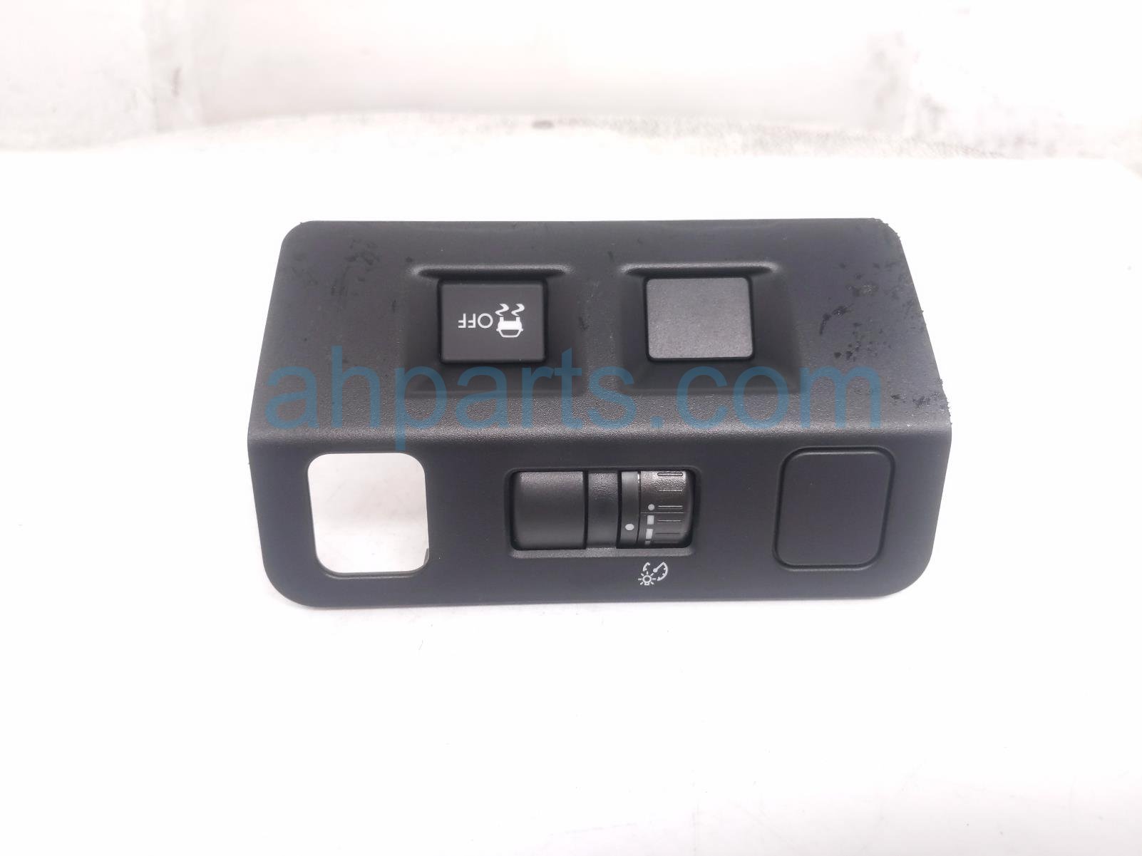 Subaru LH DASH SW PANEL-TRAC DIMMER