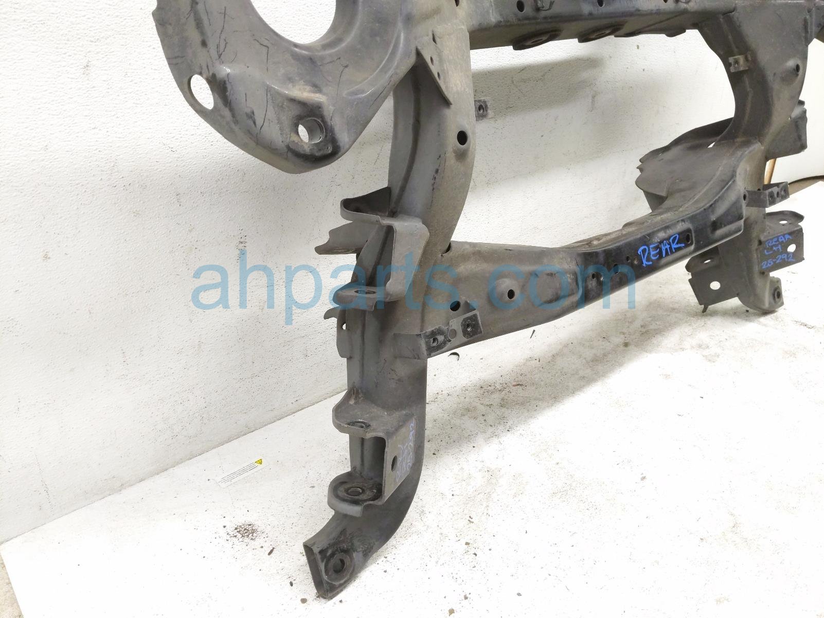 2018 Infiniti Qx80 Crossmember Rear Sub Frame / Cradle 55400 5ZA0A Replacement 2018 Infiniti Qx80 Crossmember Rear Sub Frame / Cradle 55400 5ZA0A Replacement thumbnail
