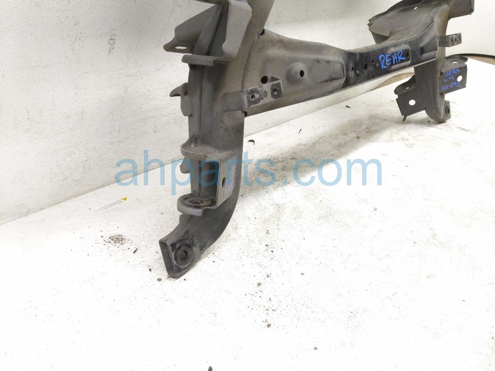 2018 Infiniti Qx80 Crossmember Rear Sub Frame / Cradle 55400 5ZA0A Replacement 2018 Infiniti Qx80 Crossmember Rear Sub Frame / Cradle 55400 5ZA0A Replacement thumbnail