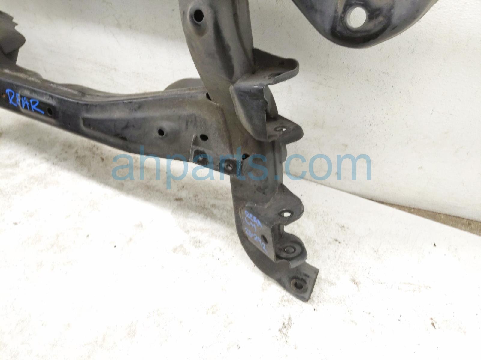 2018 Infiniti Qx80 Crossmember Rear Sub Frame / Cradle 55400 5ZA0A Replacement 2018 Infiniti Qx80 Crossmember Rear Sub Frame / Cradle 55400 5ZA0A Replacement thumbnail