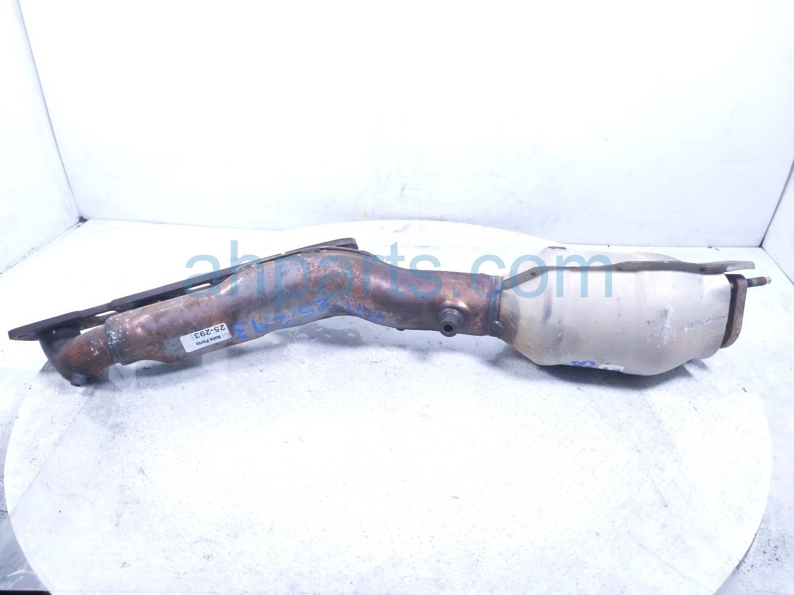 2019 Nissan Titan Passenger Exhaust Manifold W/conv 5.6l 140E2 EZ30A Replacement 2019 Nissan Titan Passenger Exhaust Manifold W/conv 5.6l 140E2 EZ30A Replacement thumbnail