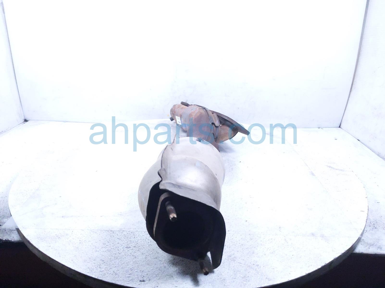 2019 Nissan Titan Passenger Exhaust Manifold W/conv 5.6l 140E2 EZ30A Replacement 2019 Nissan Titan Passenger Exhaust Manifold W/conv 5.6l 140E2 EZ30A Replacement thumbnail