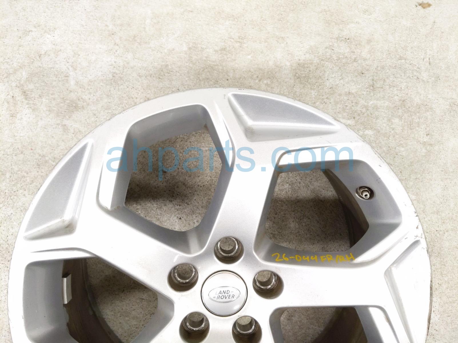 2020 Land Rover Range Rover Sport Front Passenger Wheel / Rim JK62 1007 AA Replacement 2020 Land Rover Range Rover Sport Front Passenger Wheel / Rim JK62 1007 AA Replacement thumbnail