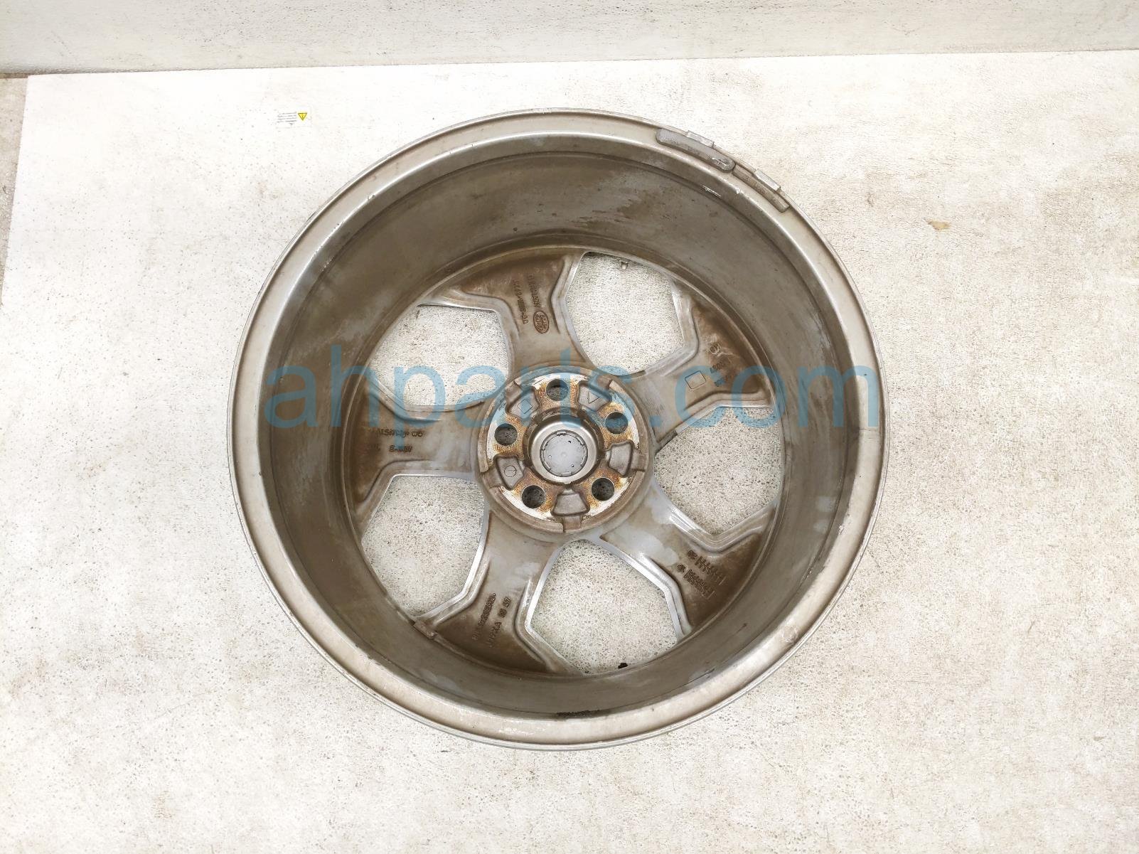 2020 Land Rover Range Rover Sport Rear Passenger Wheel / Rim JK62 1007 AA Replacement 2020 Land Rover Range Rover Sport Rear Passenger Wheel / Rim JK62 1007 AA Replacement thumbnail