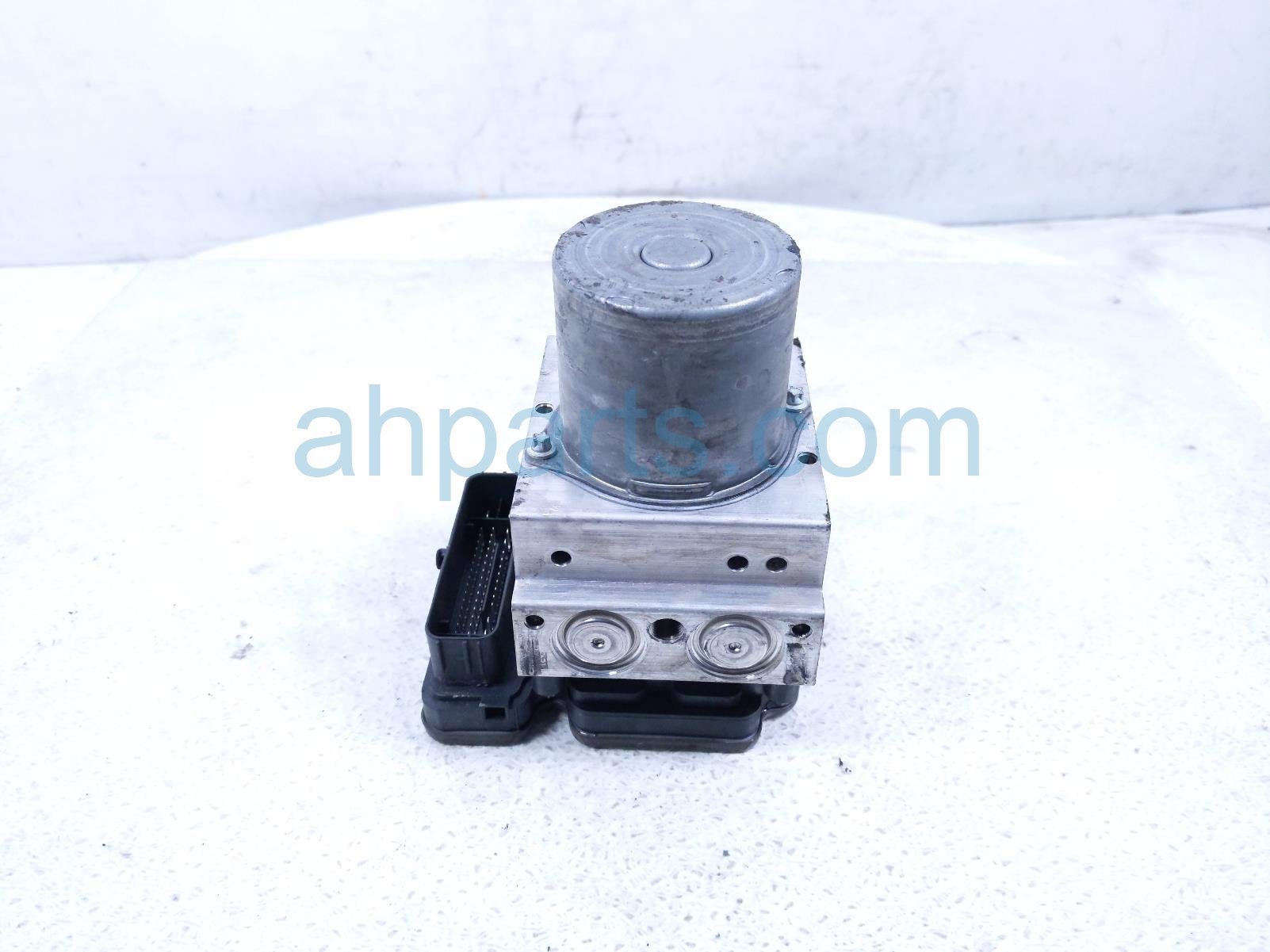 2020 Land Rover Range Rover Sport (anti Lock Brake) Abs/vsa Pump Modulator LPLA 2C353 AF Replacement 2020 Land Rover Range Rover Sport (anti Lock Brake) Abs/vsa Pump Modulator LPLA 2C353 AF Replacement thumbnail