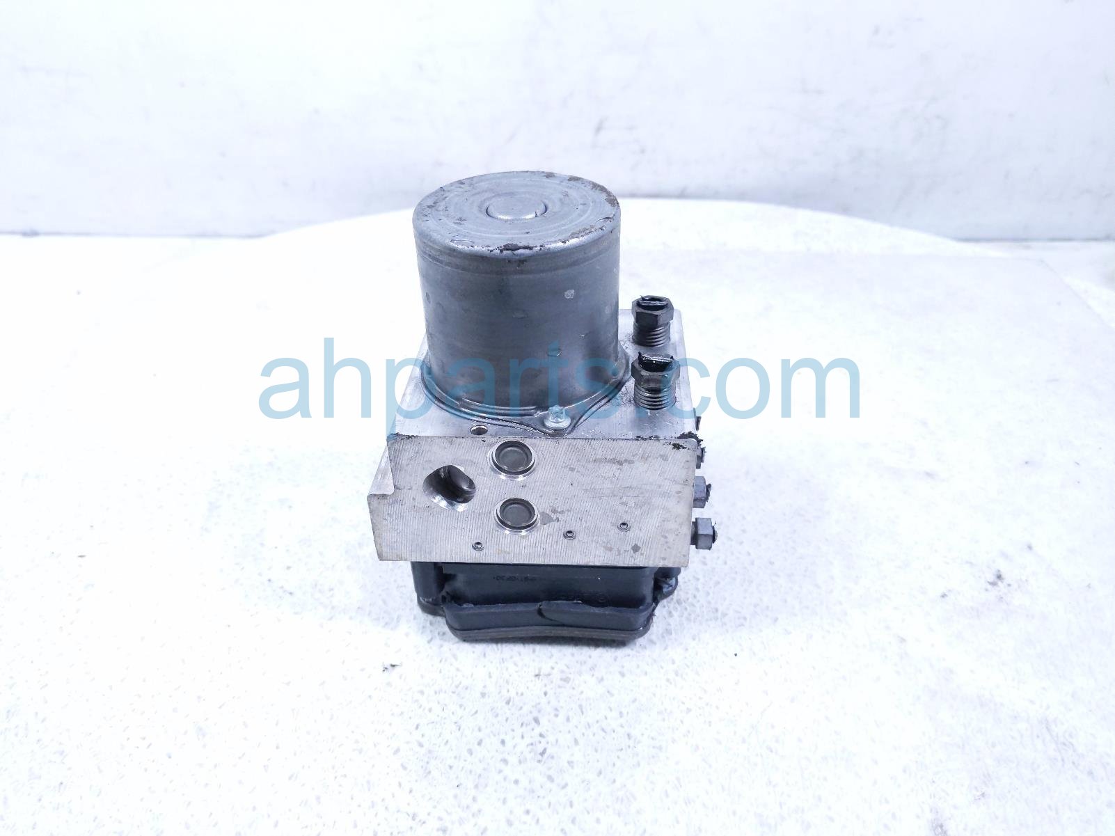 2020 Land Rover Range Rover Sport (anti Lock Brake) Abs/vsa Pump Modulator LPLA 2C353 AF Replacement 2020 Land Rover Range Rover Sport (anti Lock Brake) Abs/vsa Pump Modulator LPLA 2C353 AF Replacement thumbnail
