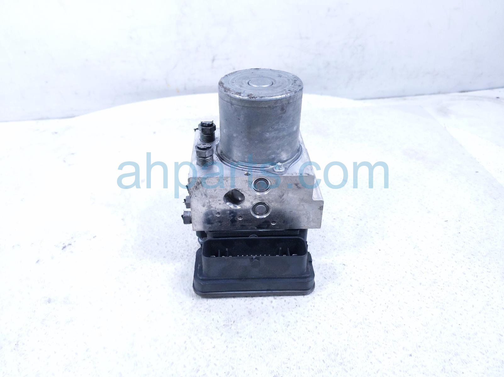 2020 Land Rover Range Rover Sport (anti Lock Brake) Abs/vsa Pump Modulator LPLA 2C353 AF Replacement 2020 Land Rover Range Rover Sport (anti Lock Brake) Abs/vsa Pump Modulator LPLA 2C353 AF Replacement thumbnail