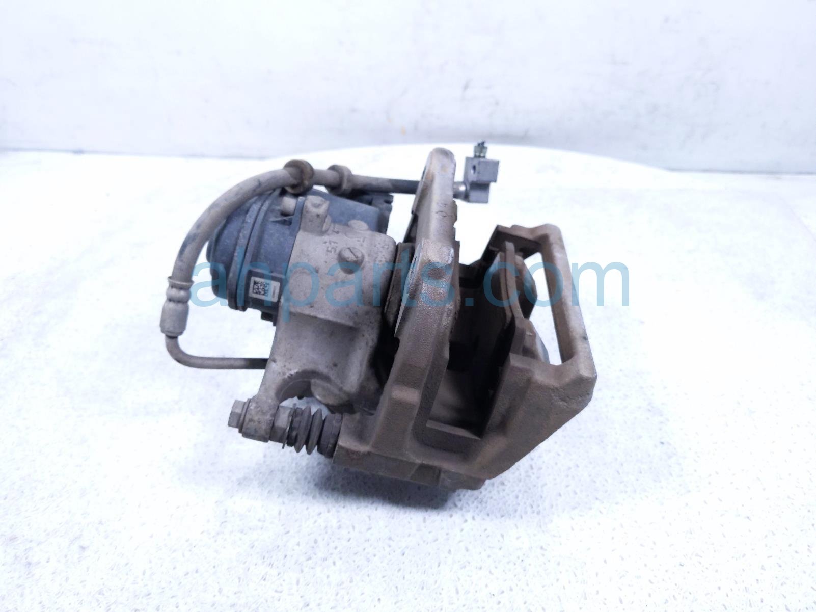 2020 Land Rover Range Rover Sport Rear Driver Brake Caliper JPLA 2K328 AD Replacement 2020 Land Rover Range Rover Sport Rear Driver Brake Caliper JPLA 2K328 AD Replacement thumbnail